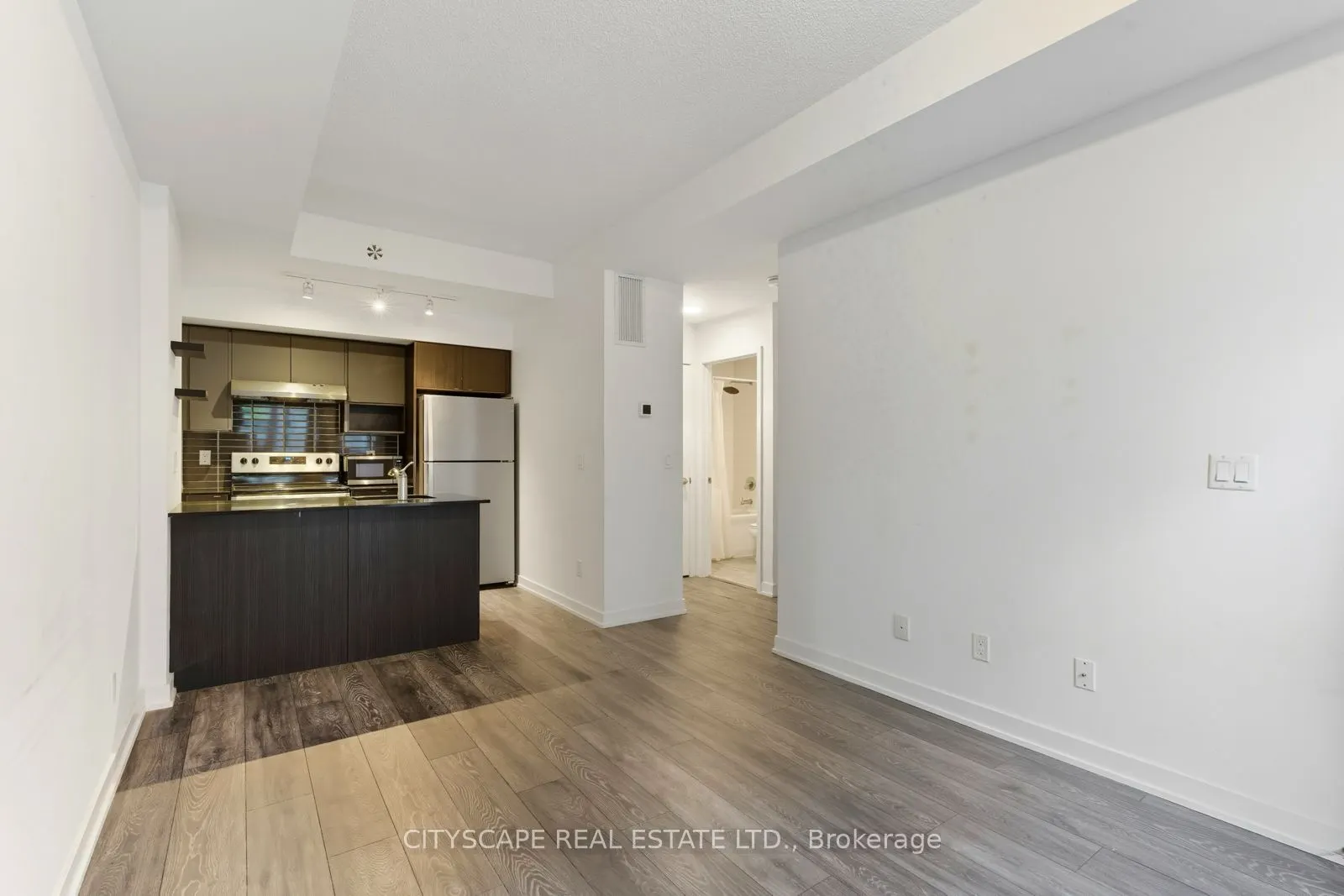 1133 Cooke Boulevard, #818