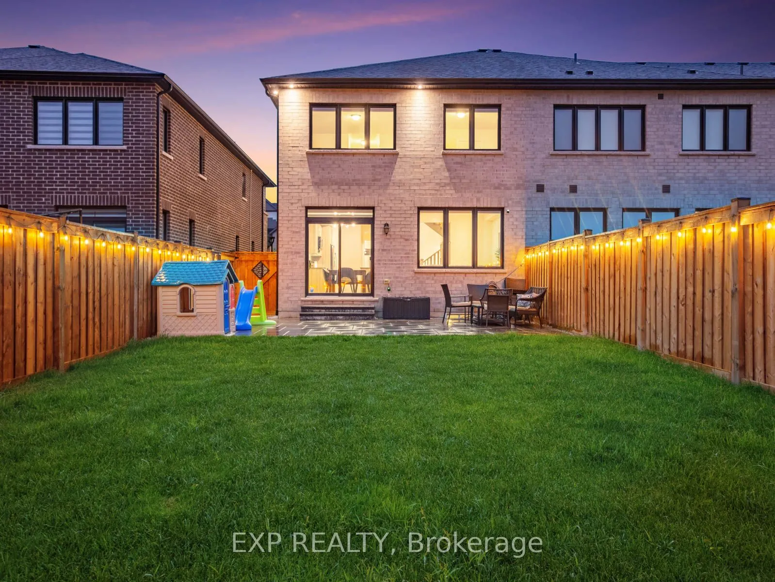 1476 Rose Way