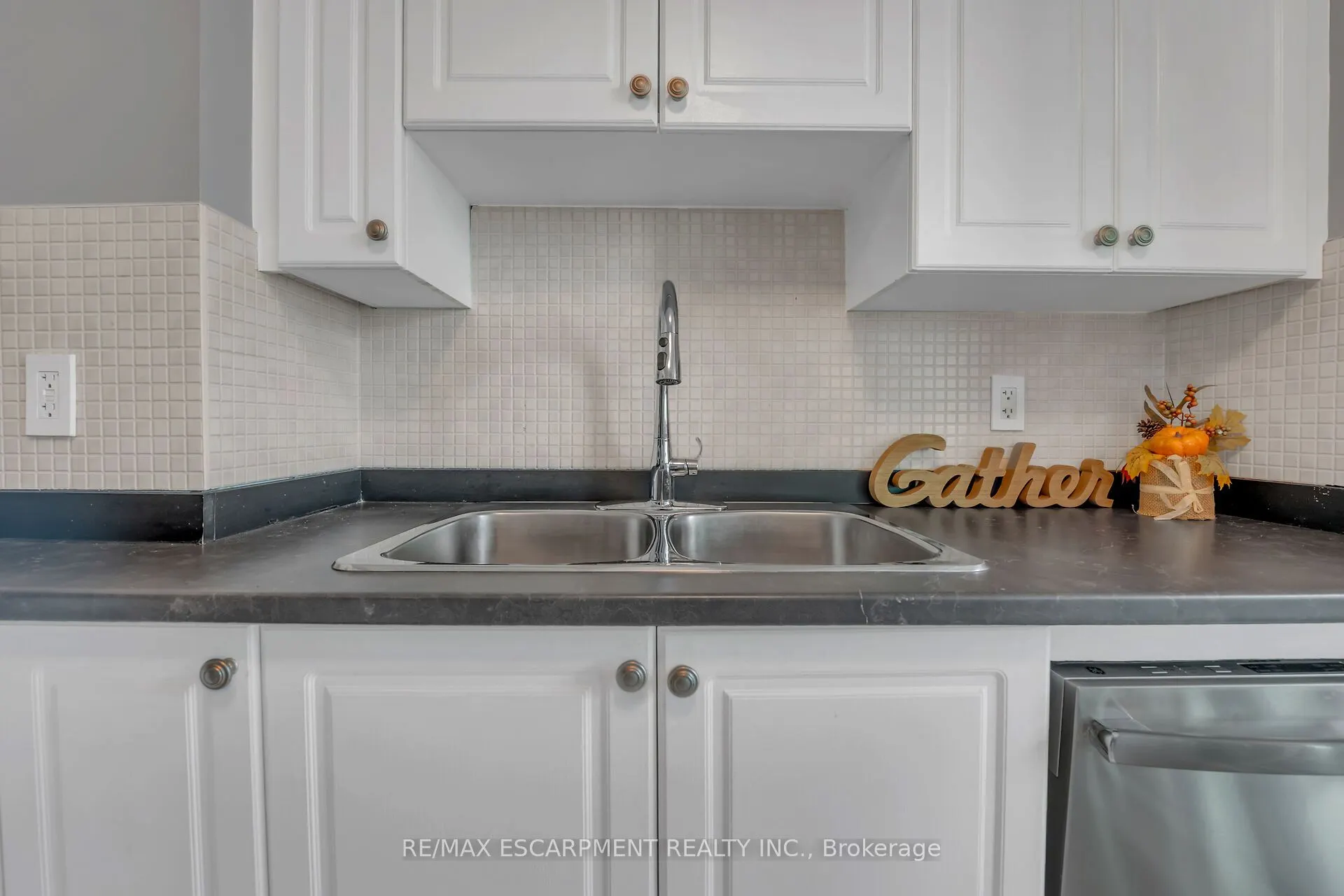 225 Sherway Gardens Road, #2905