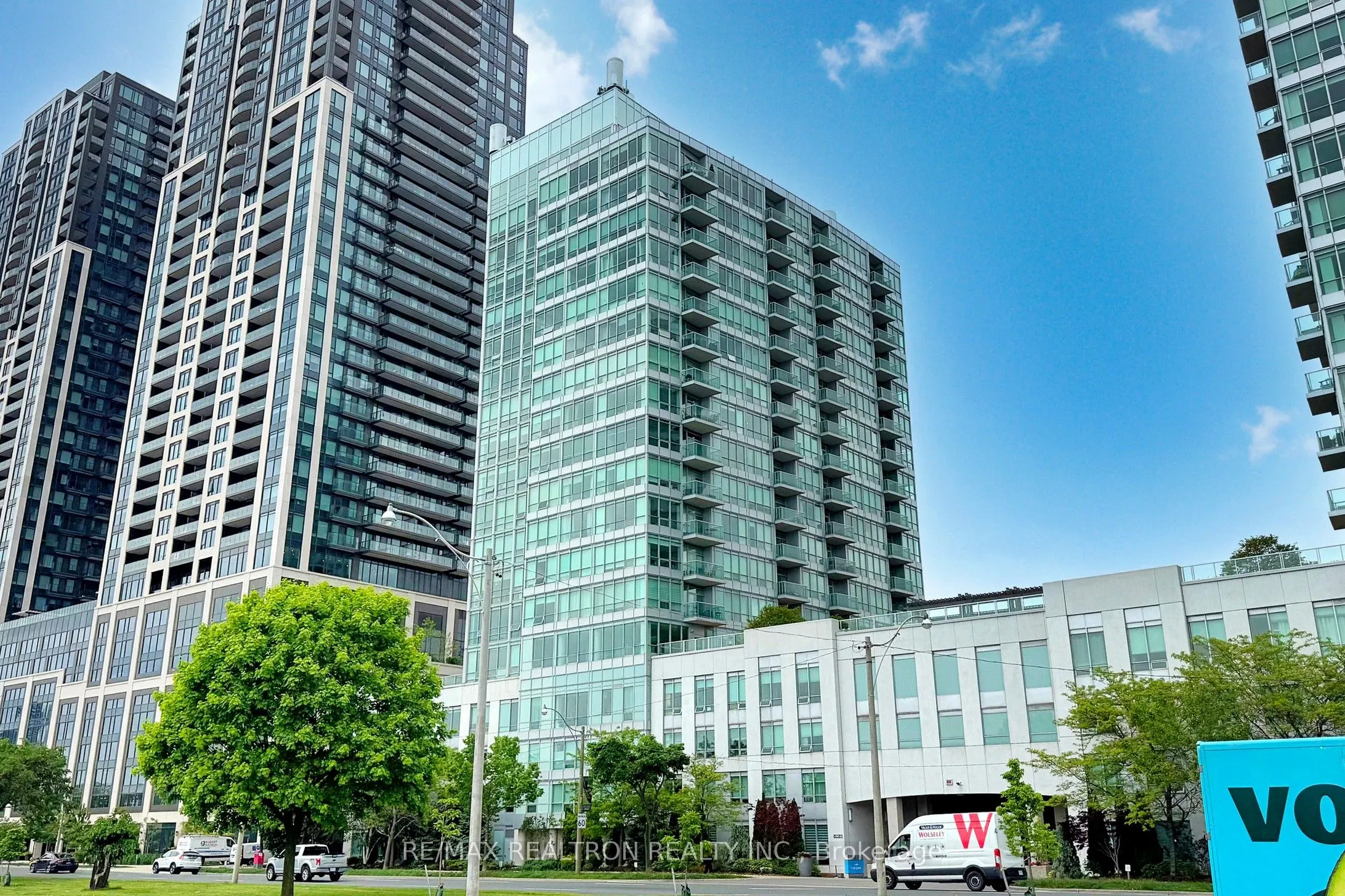 1910 Lake Shore Boulevard W, #LPH01