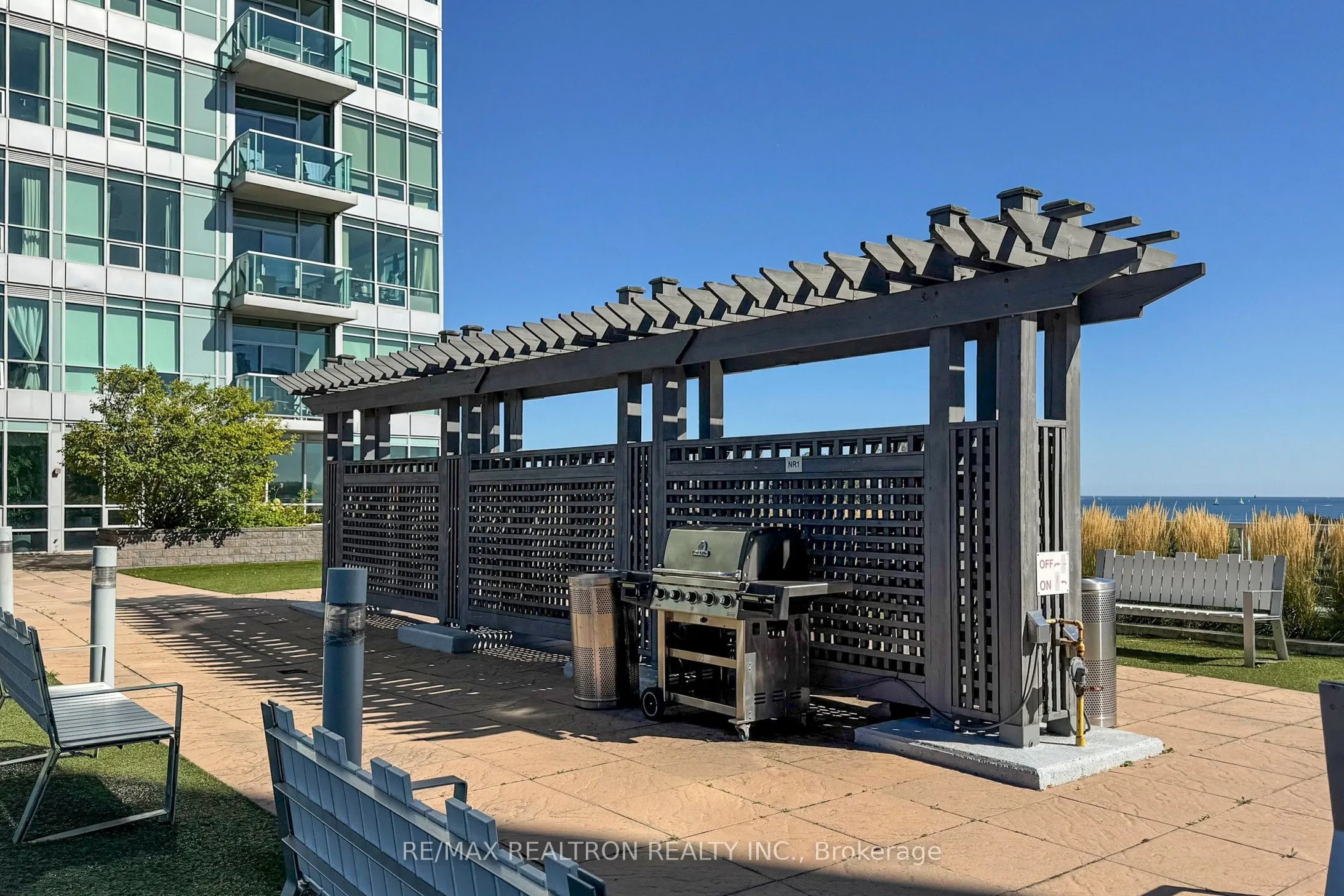 1910 Lake Shore Boulevard W, #LPH01