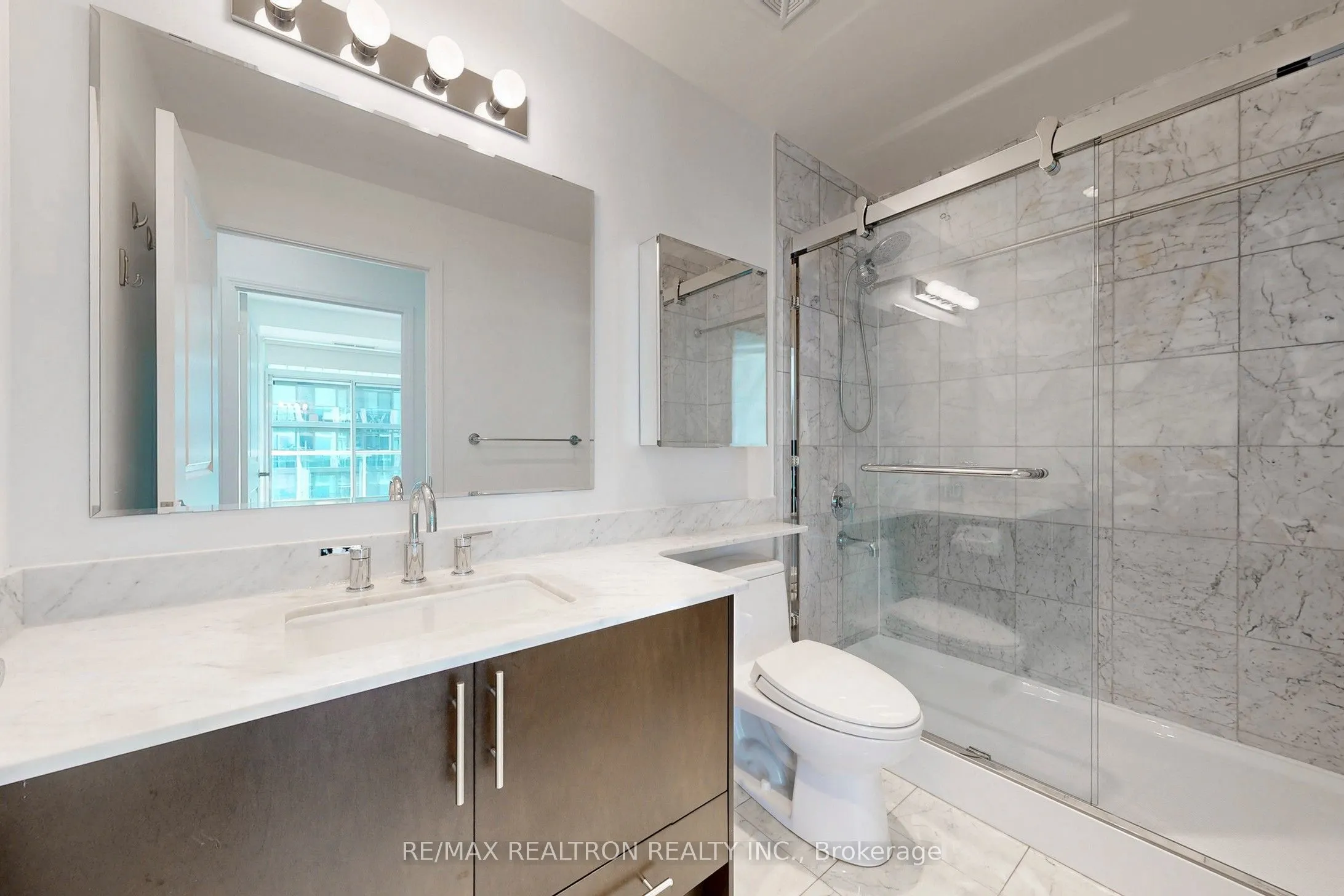 1910 Lake Shore Boulevard W, #LPH01