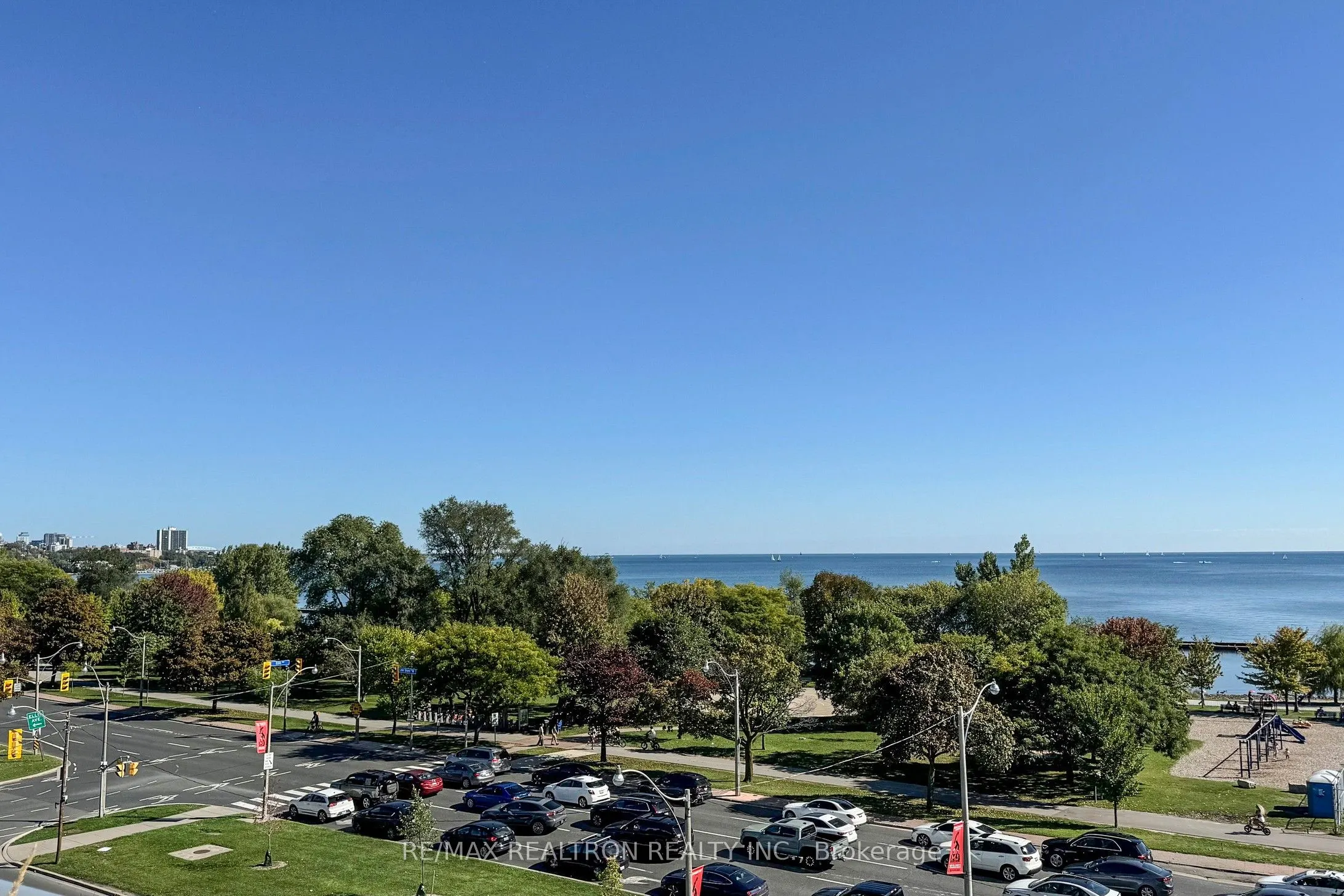 1910 Lake Shore Boulevard W, #LPH01