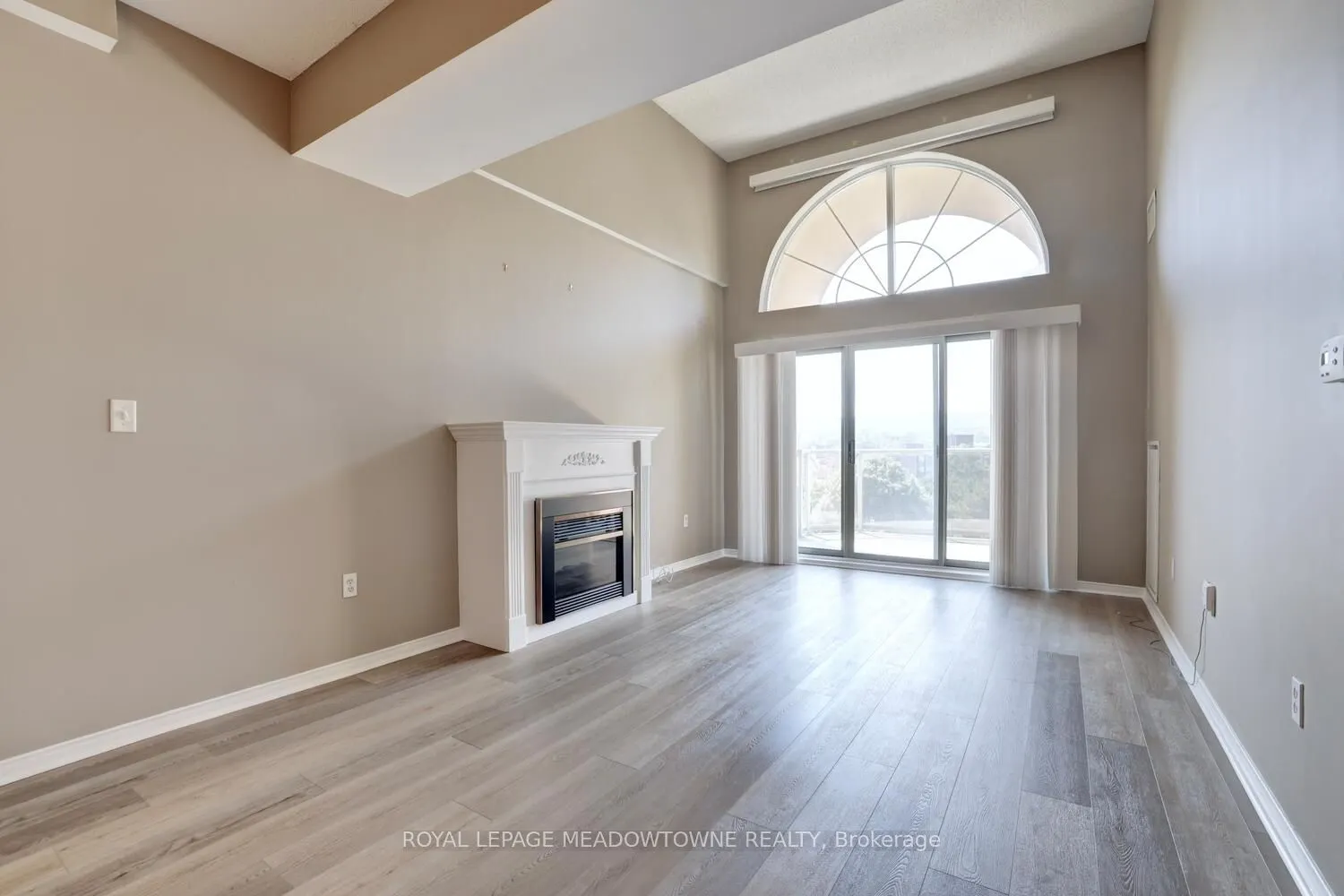 2075 Amherst Heights Drive, #606