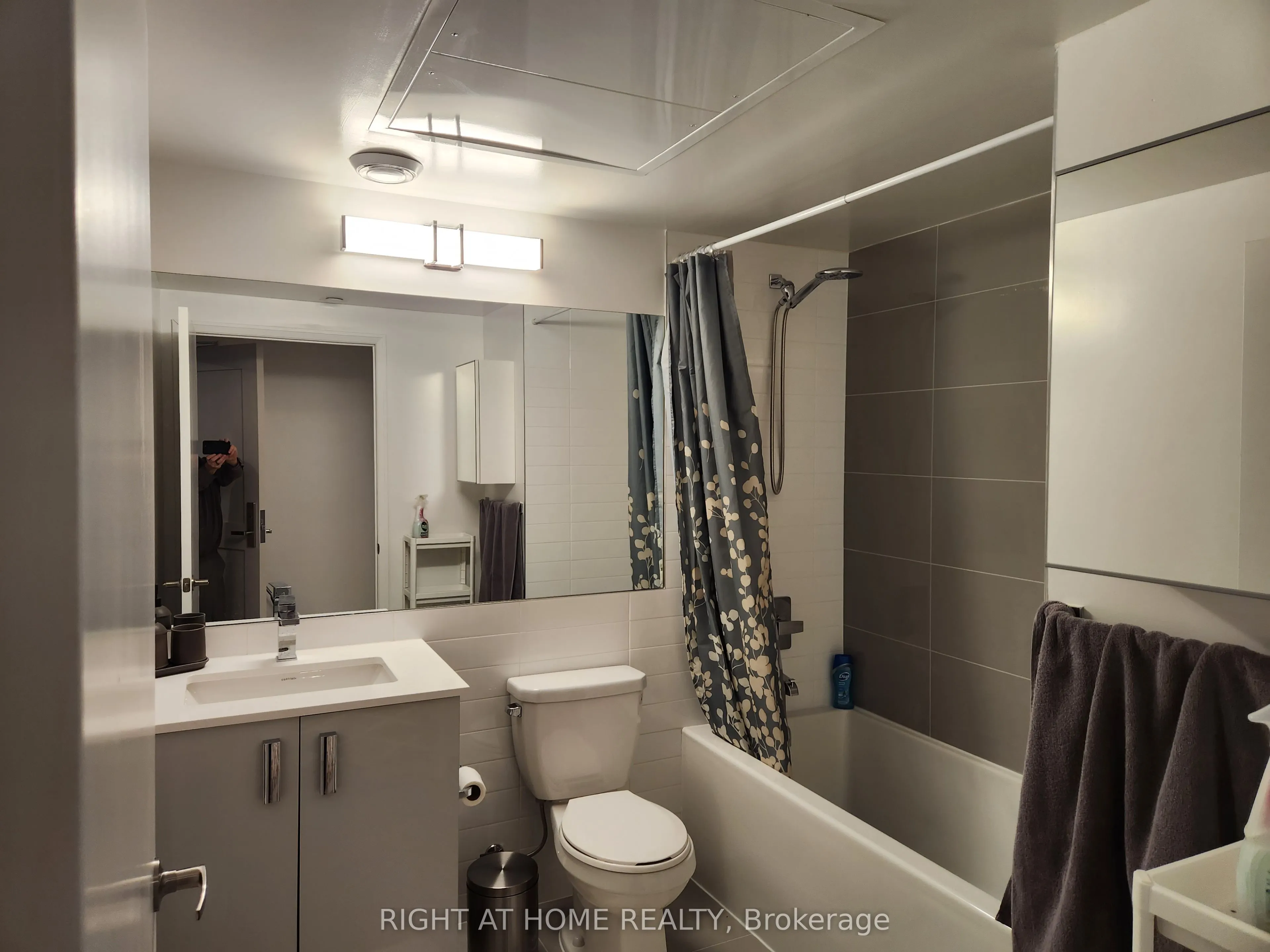 26 Gibbs Road, #325