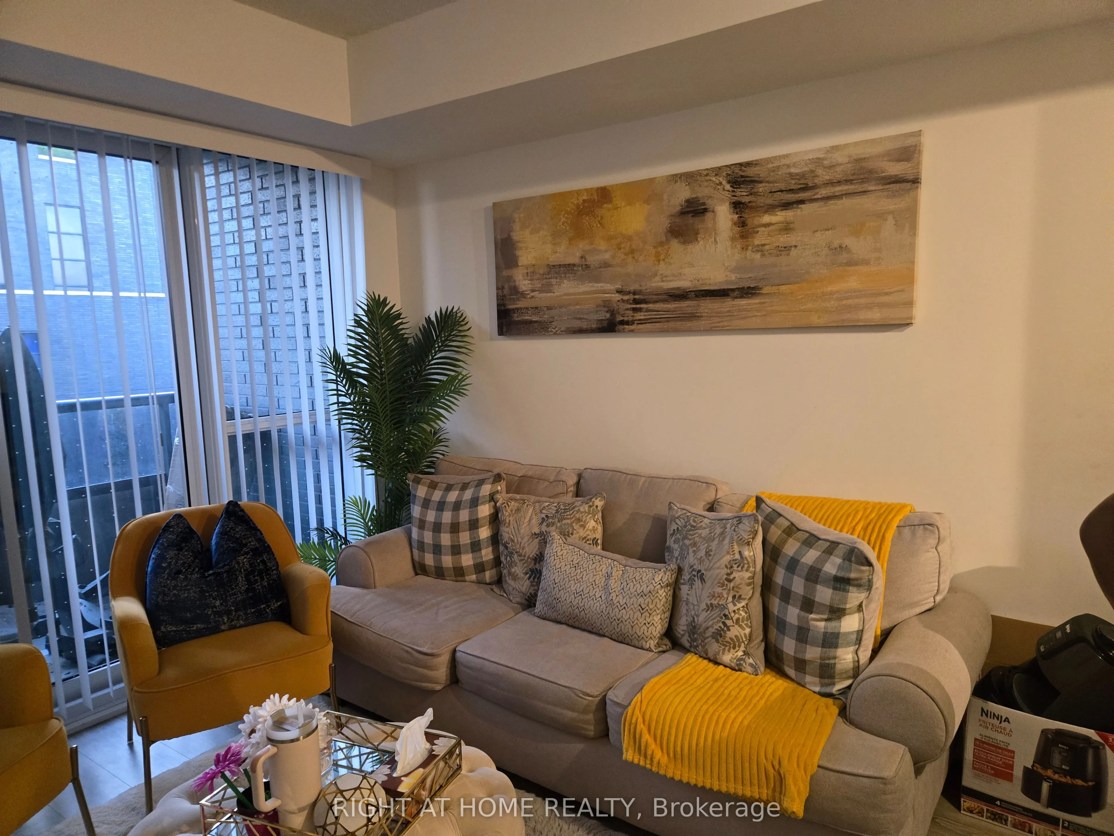 26 Gibbs Road, #325
