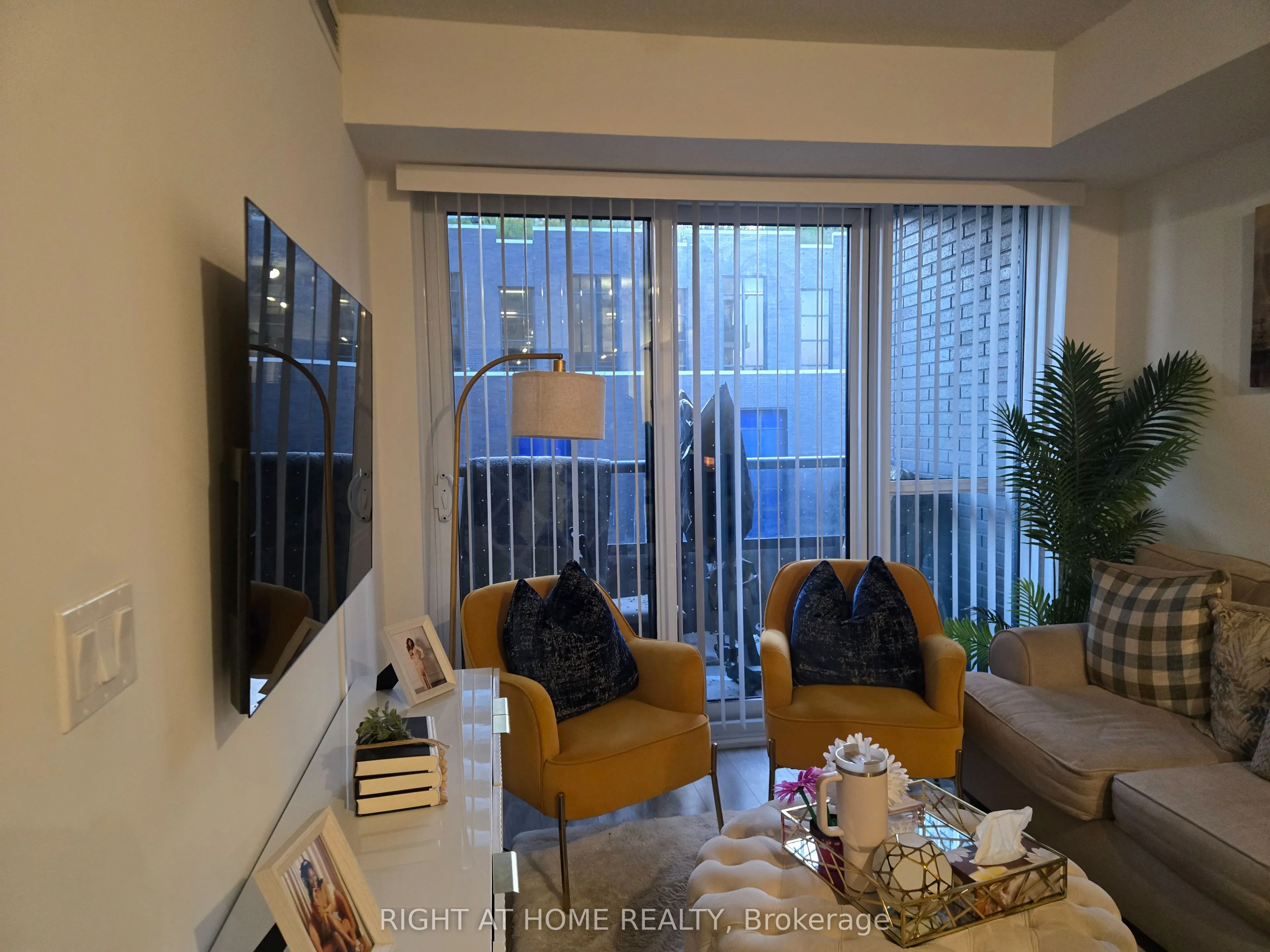 26 Gibbs Road, #325