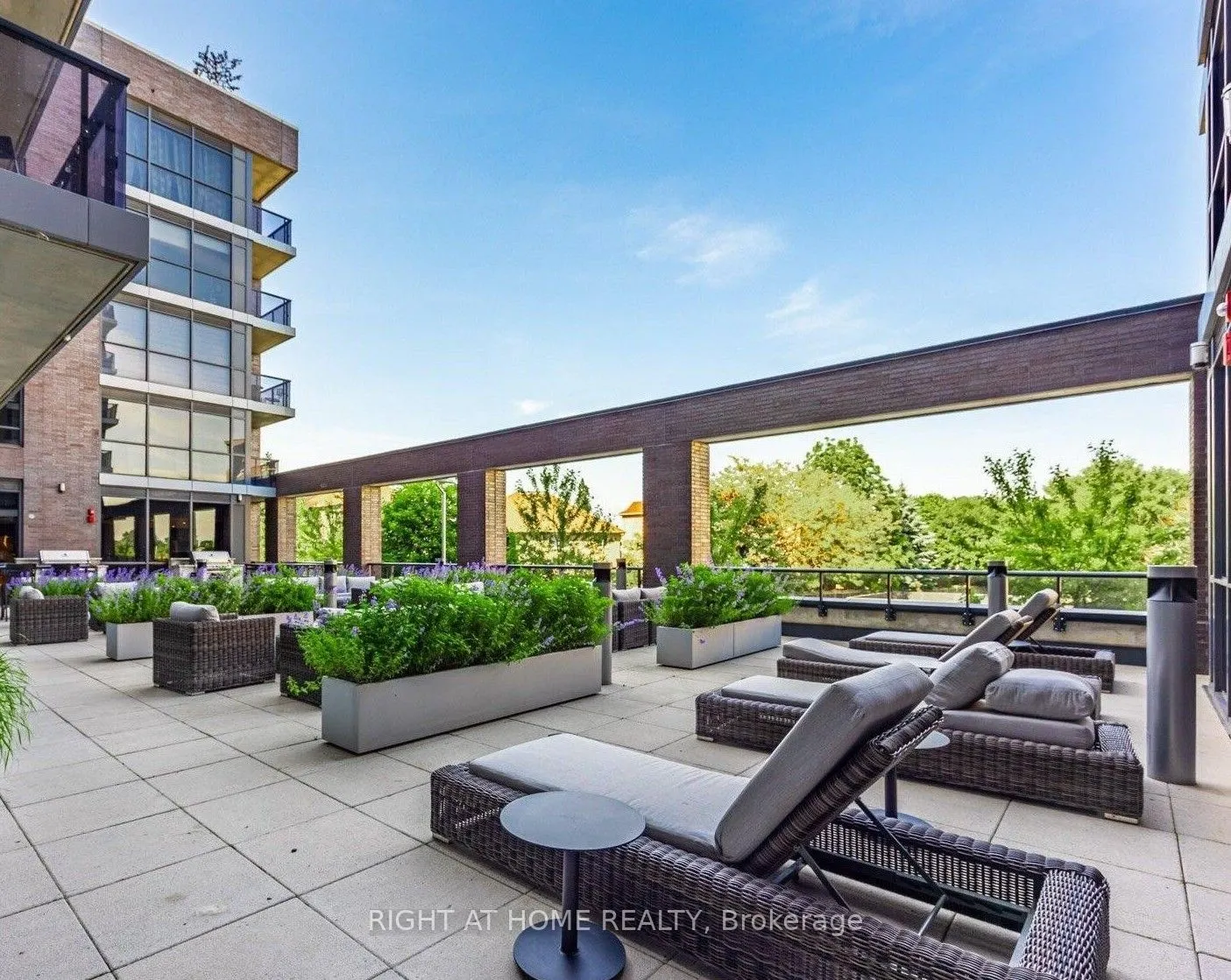 26 Gibbs Road, #325