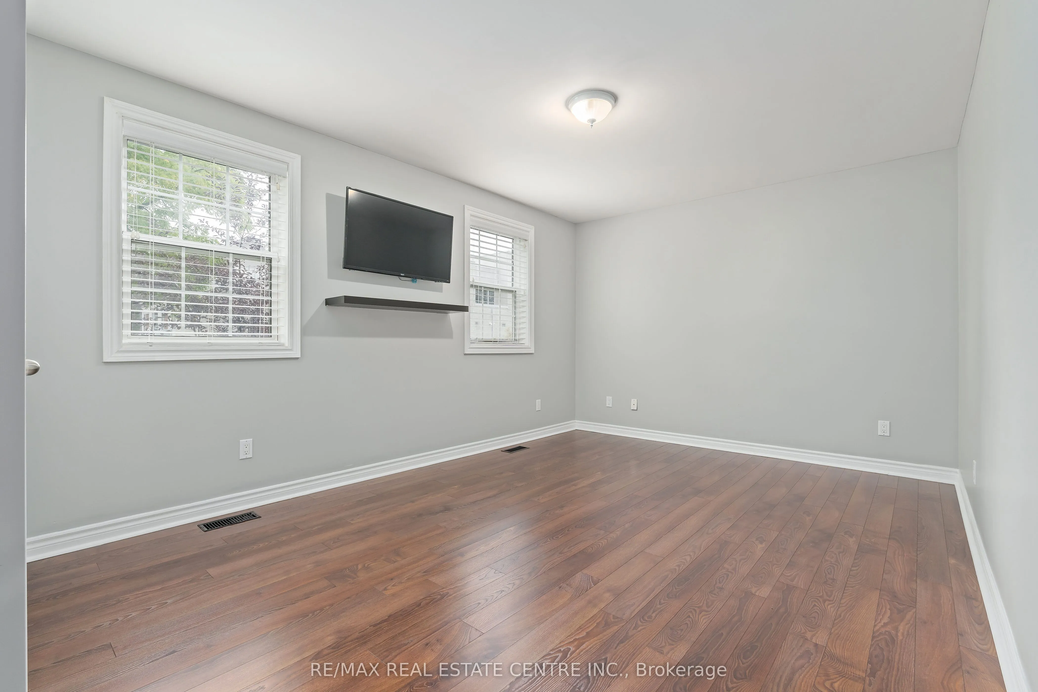128-130 Main Street S