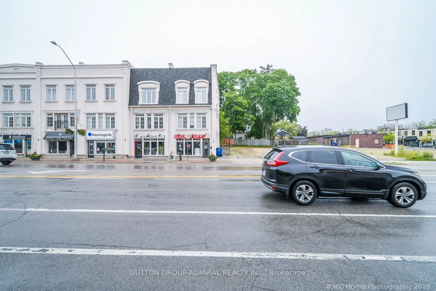 104 Lakeshore Road W