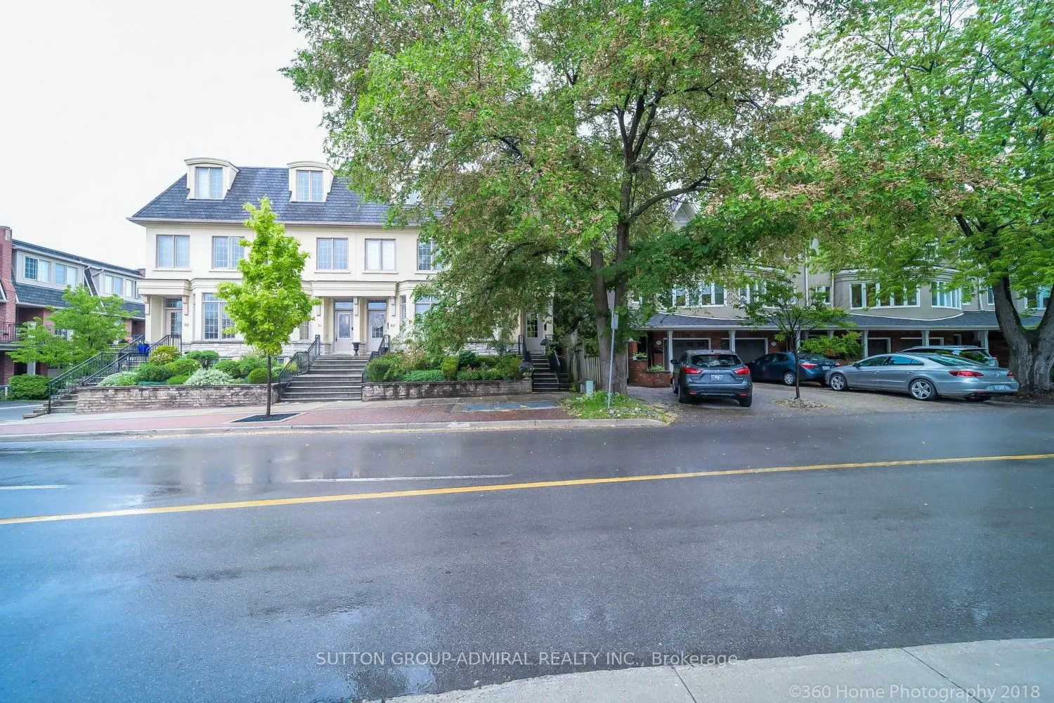104 Lakeshore Road W