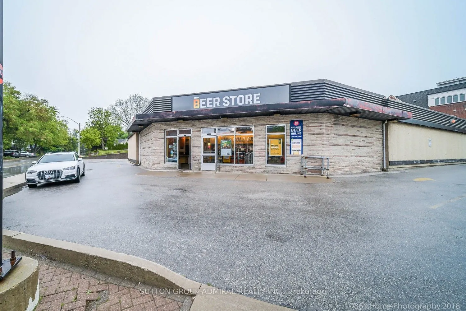 104 Lakeshore Road W