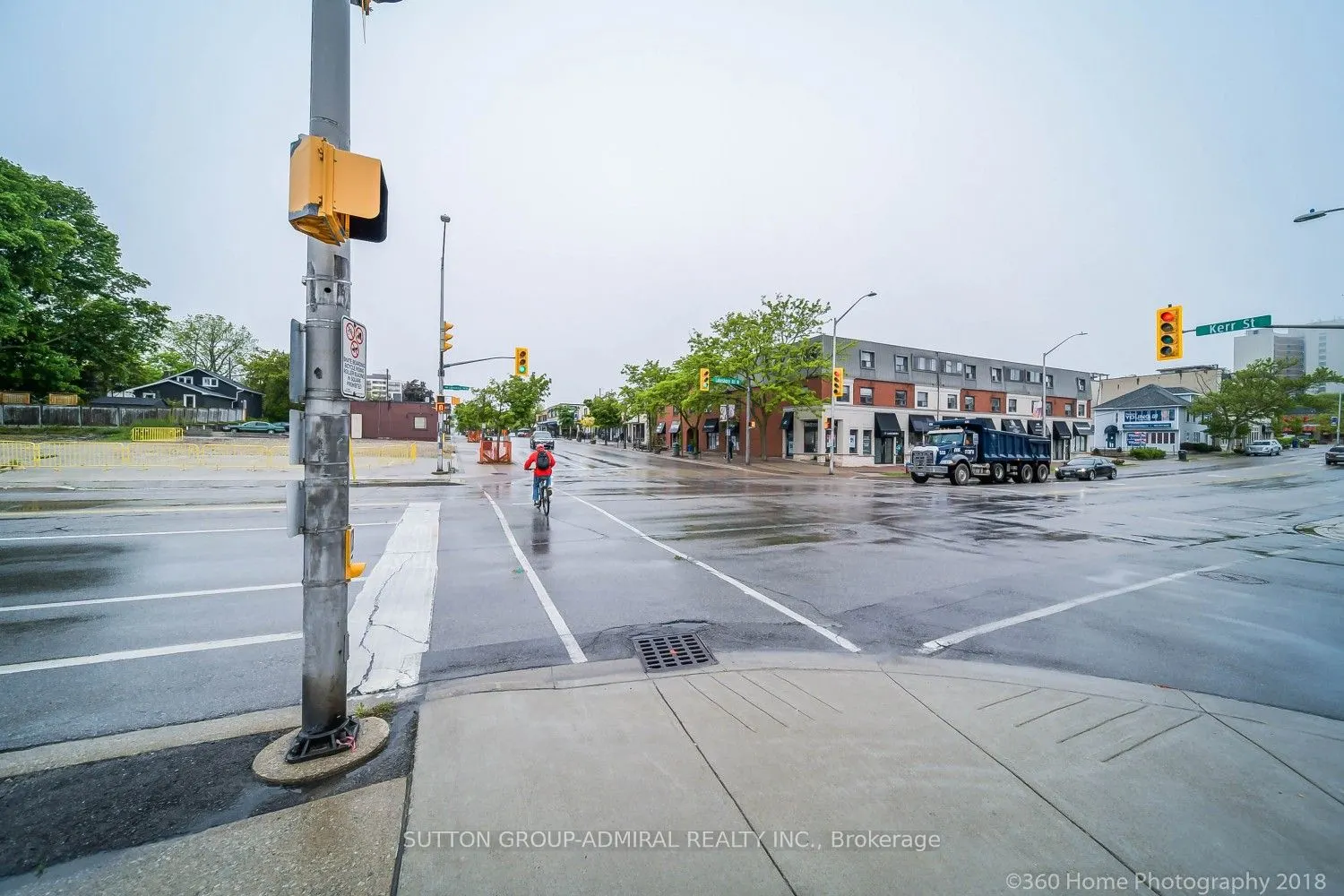 104 Lakeshore Road W