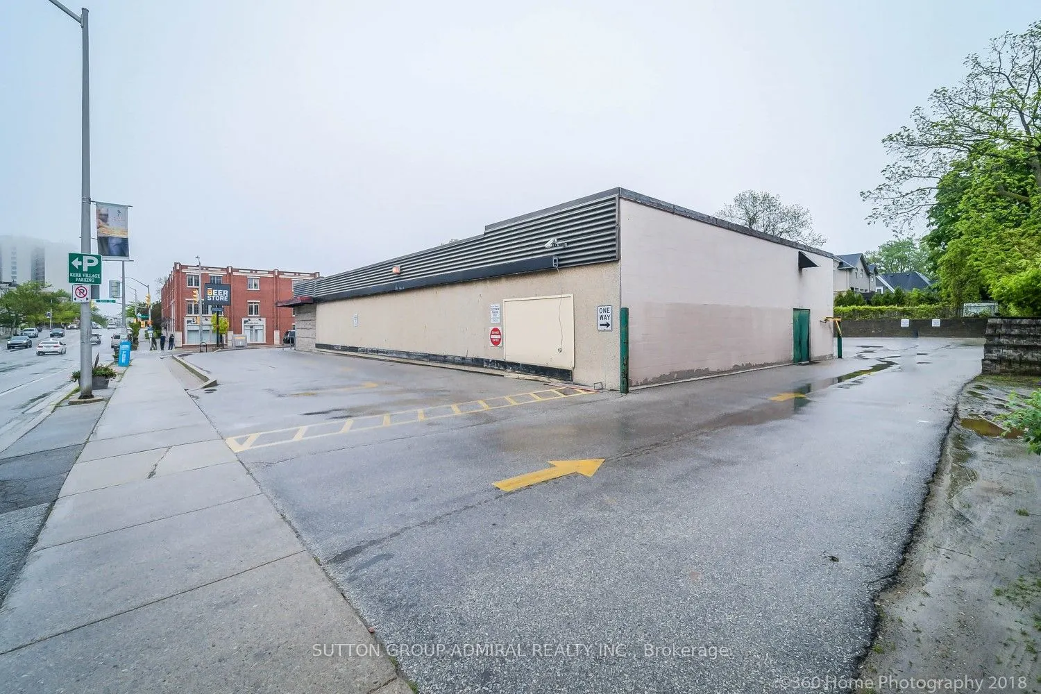 104 Lakeshore Road W