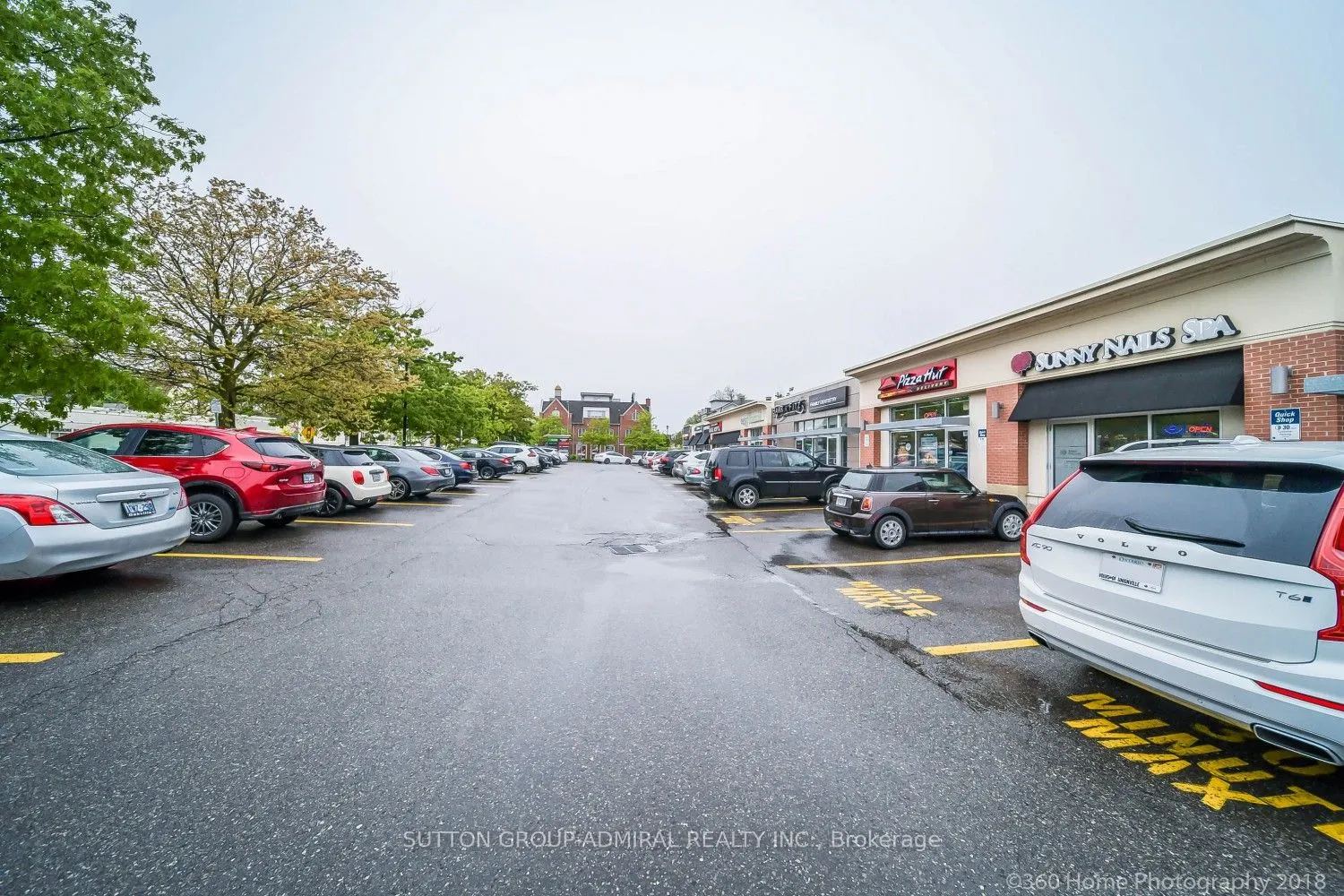 104 Lakeshore Road W
