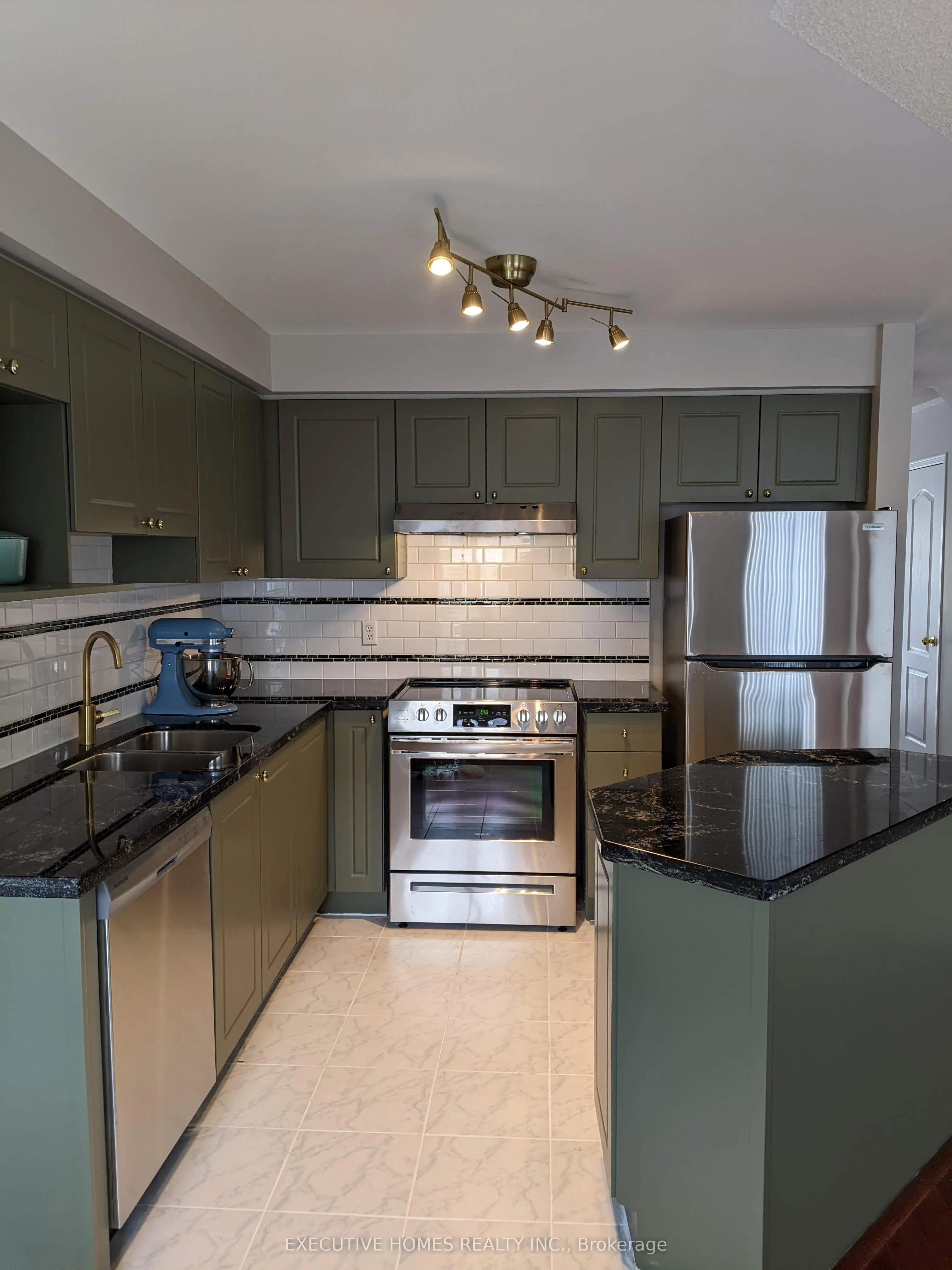 5530 Glen Erin Drive, #76