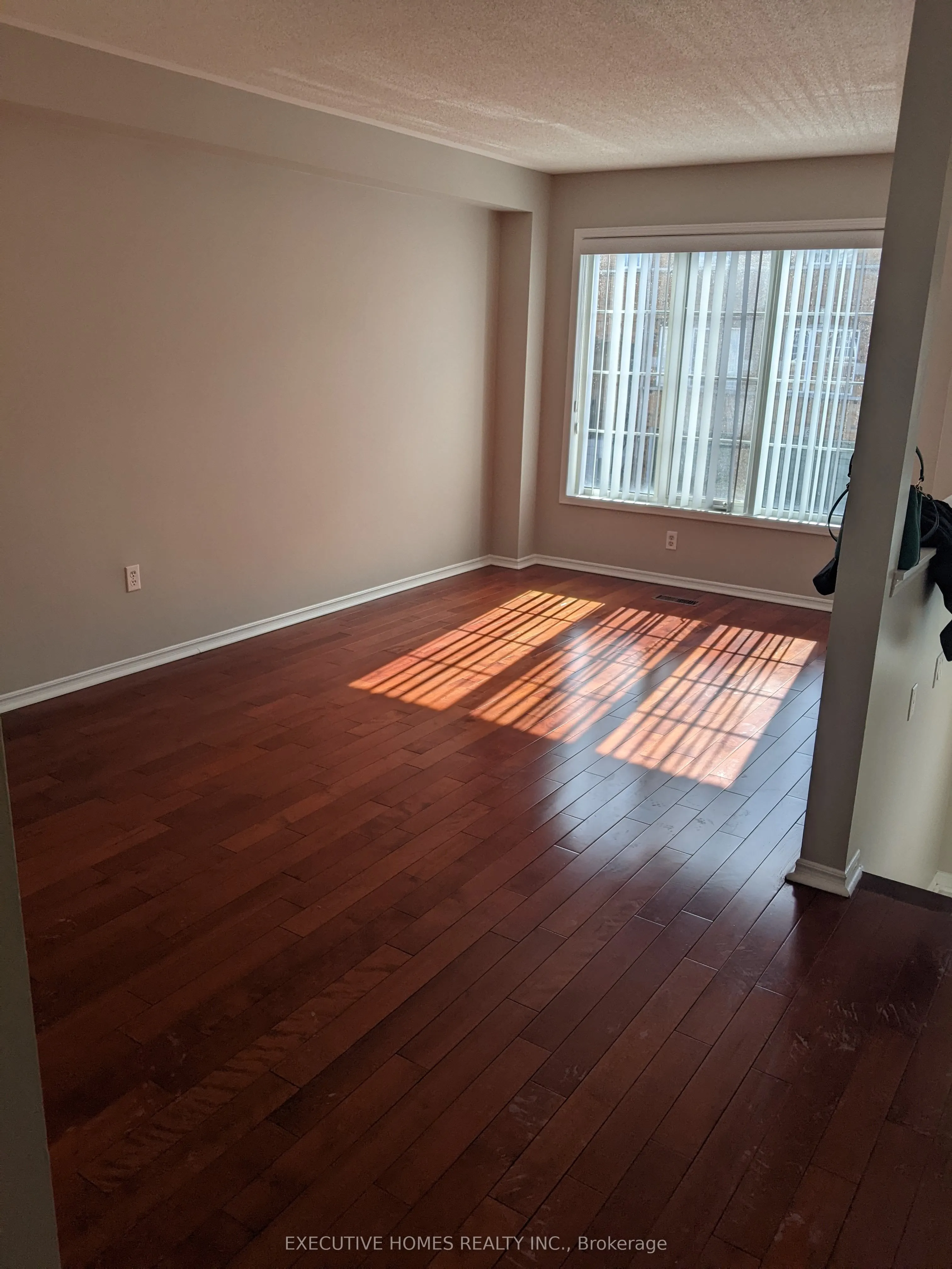 5530 Glen Erin Drive, #76