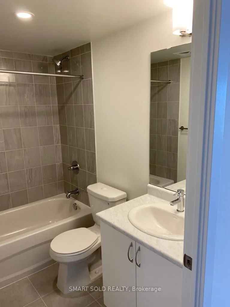 10 Wilby Crescent, #405