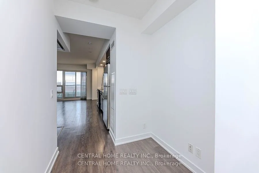 2220 Lake Shore Boulevard W, #607