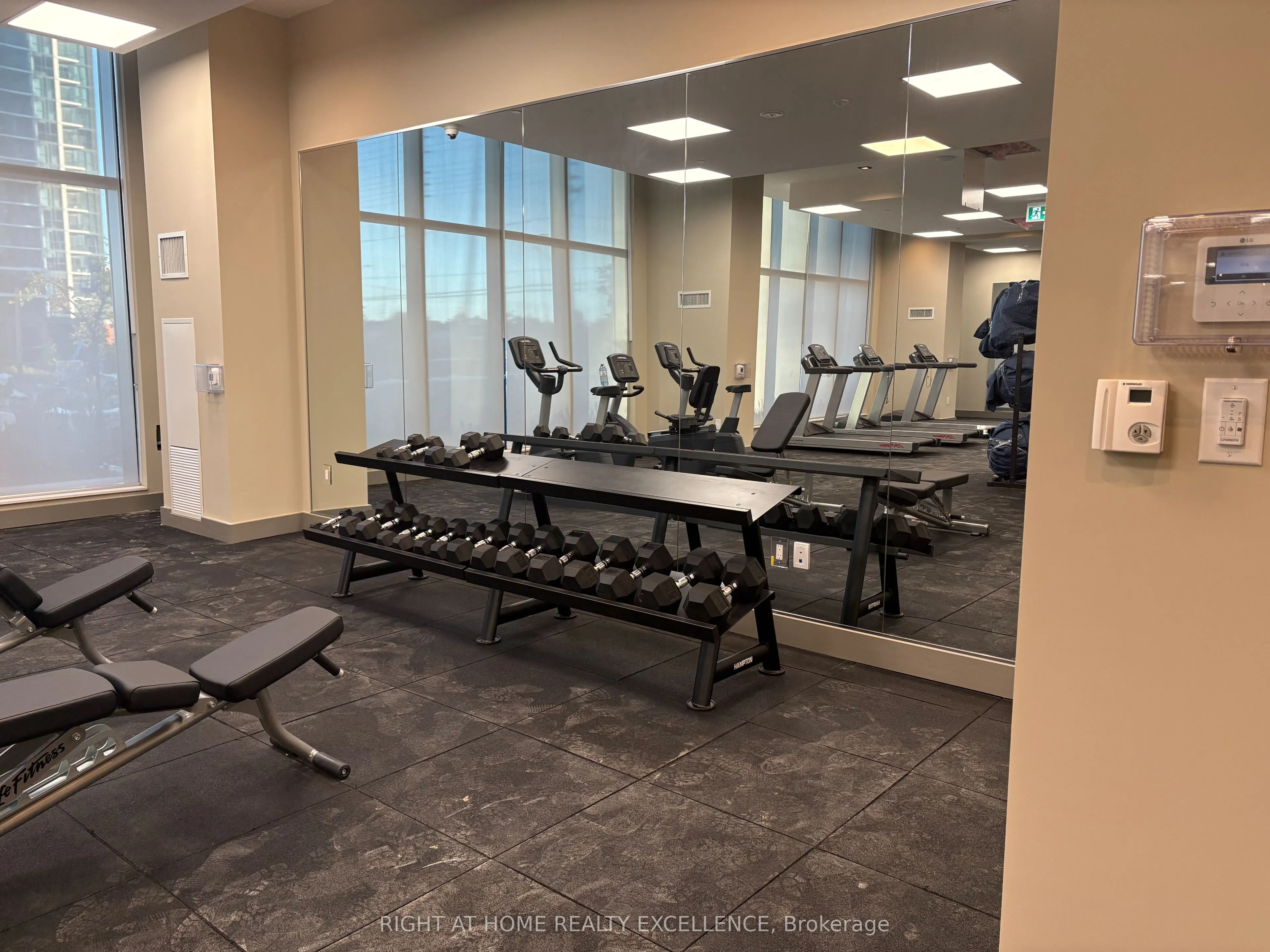 15 Watergarden Drive, #418
