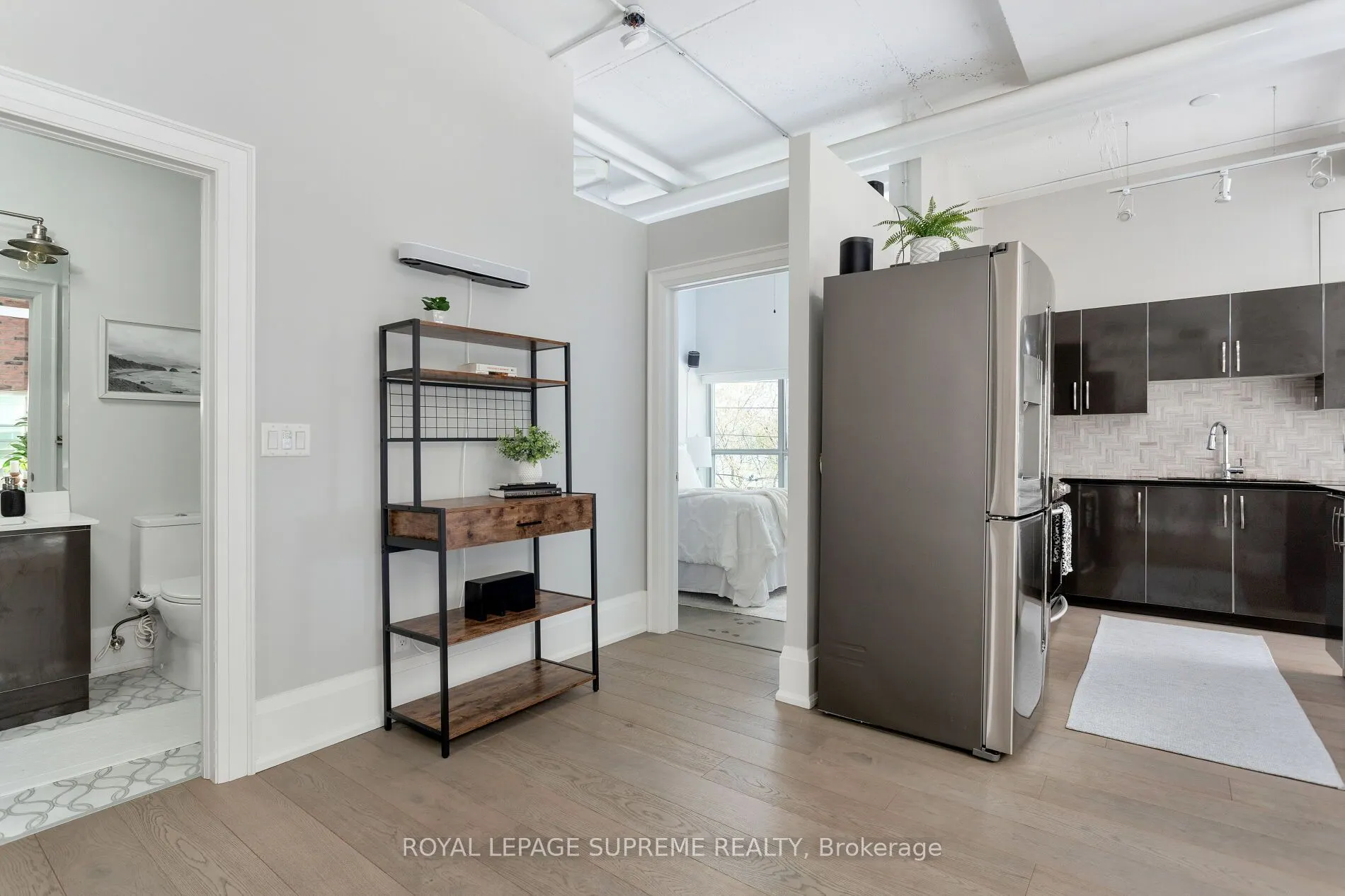 2 Fieldway Road, #209