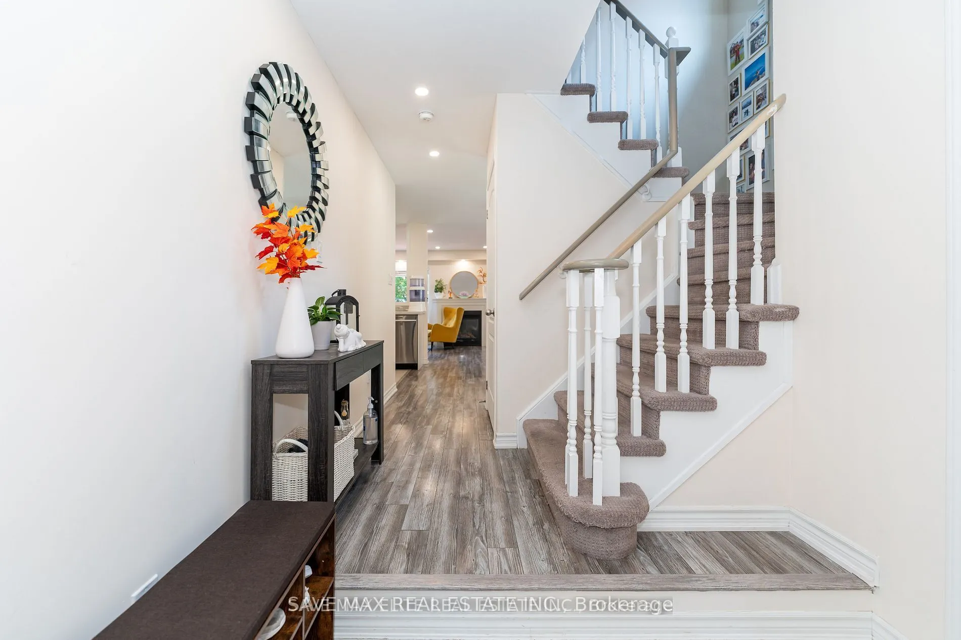 5549 Katy Gate