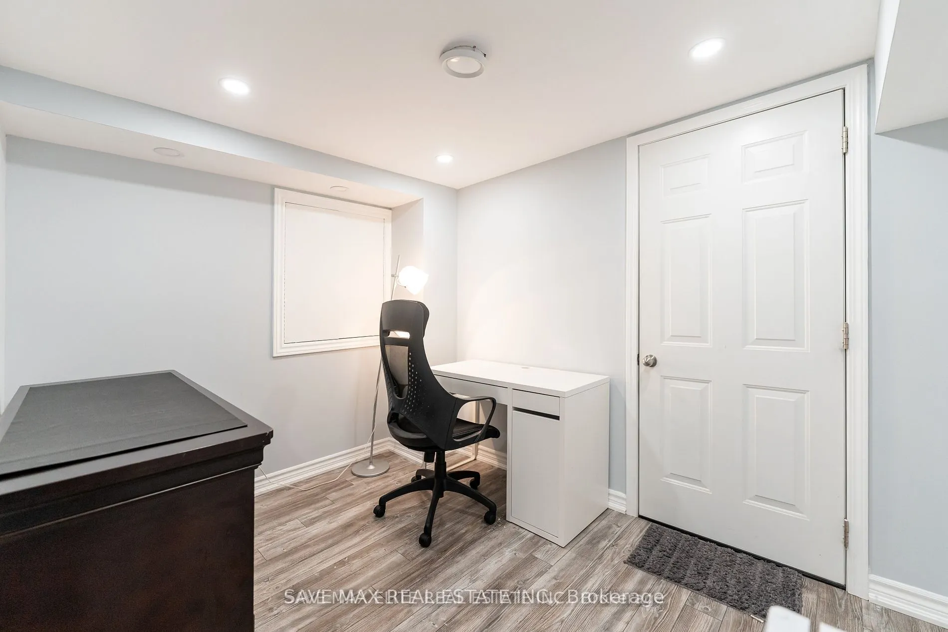 5549 Katy Gate