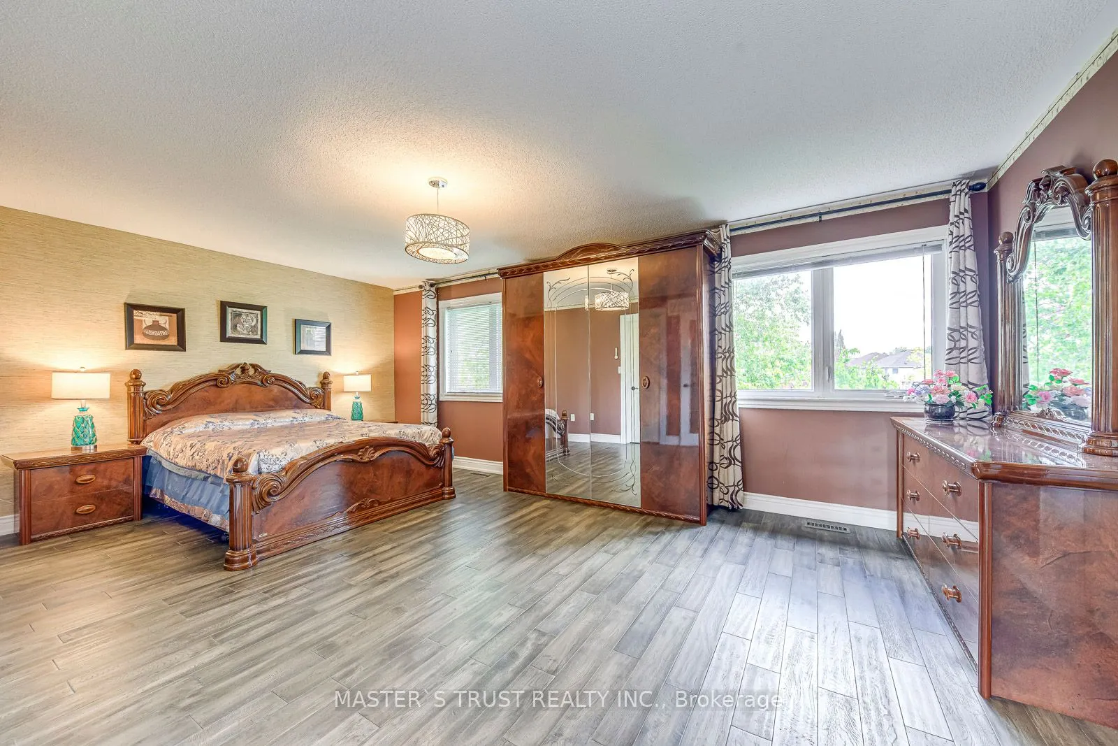 66 Snow Leopard Court