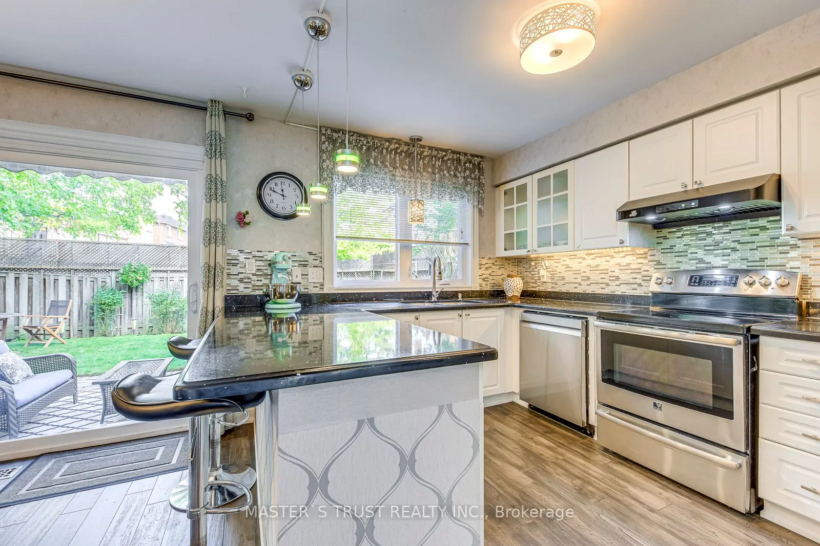 66 Snow Leopard Court