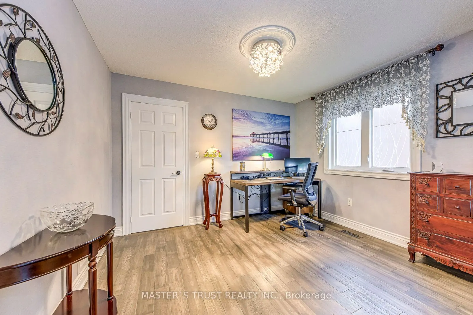 66 Snow Leopard Court