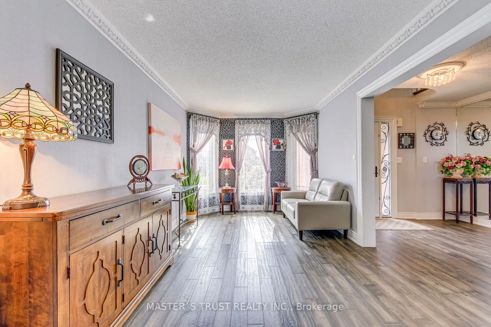 66 Snow Leopard Court