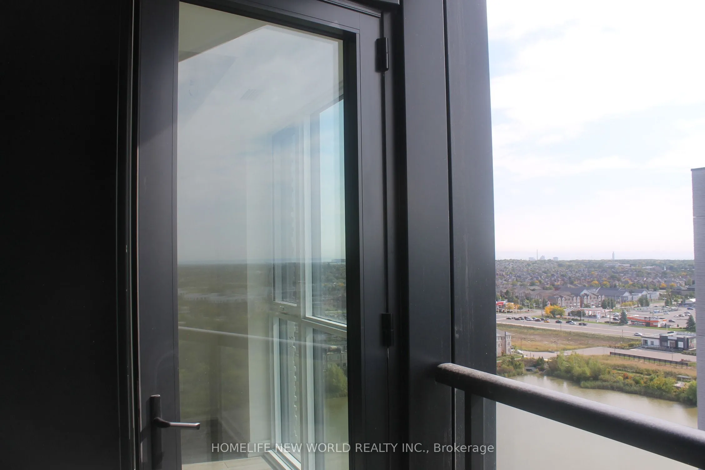 3079 Trafalgar Road, #1611