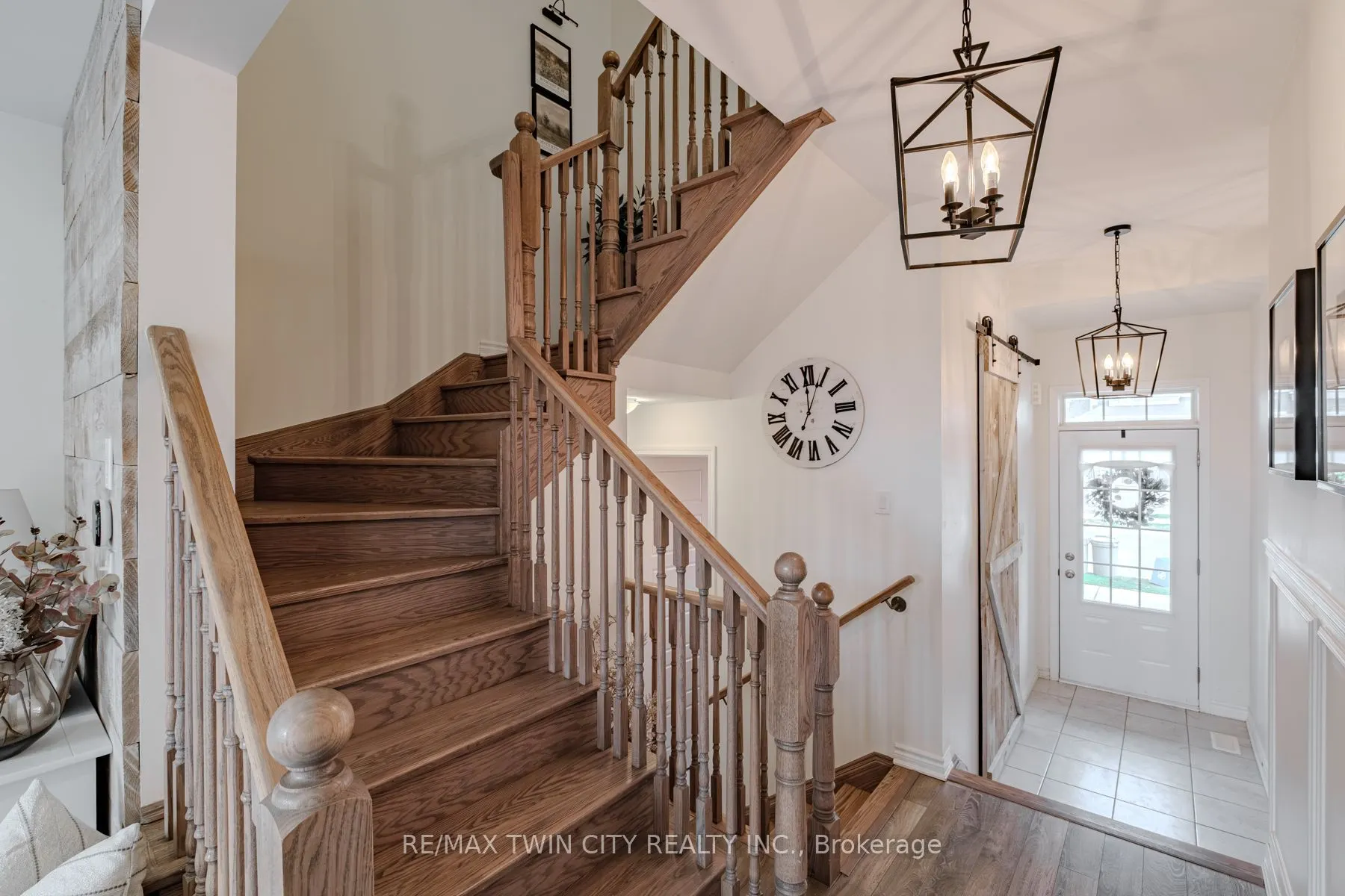 1214 Rose Way