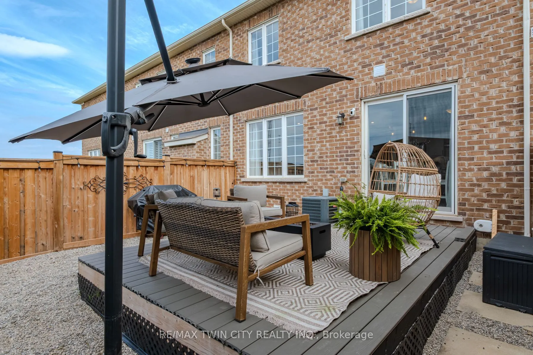 1214 Rose Way