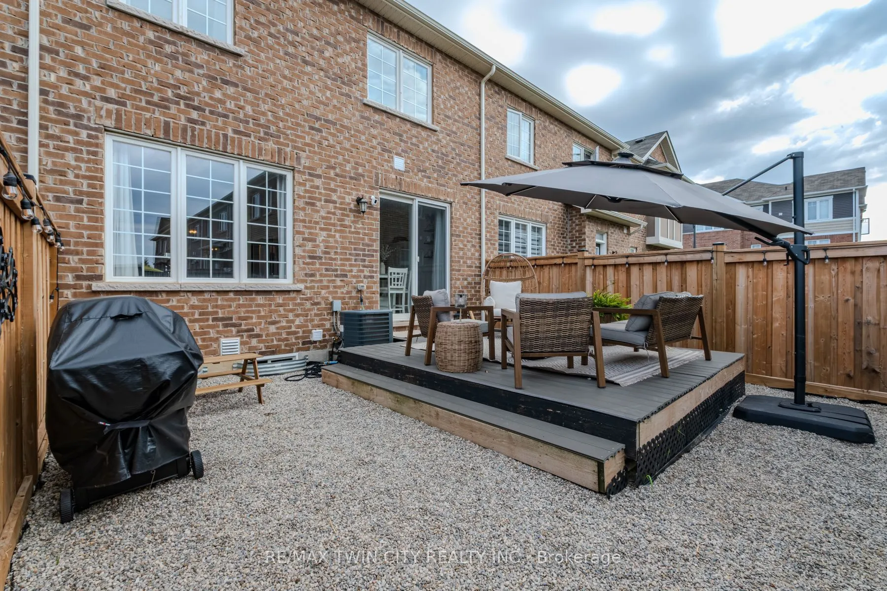 1214 Rose Way