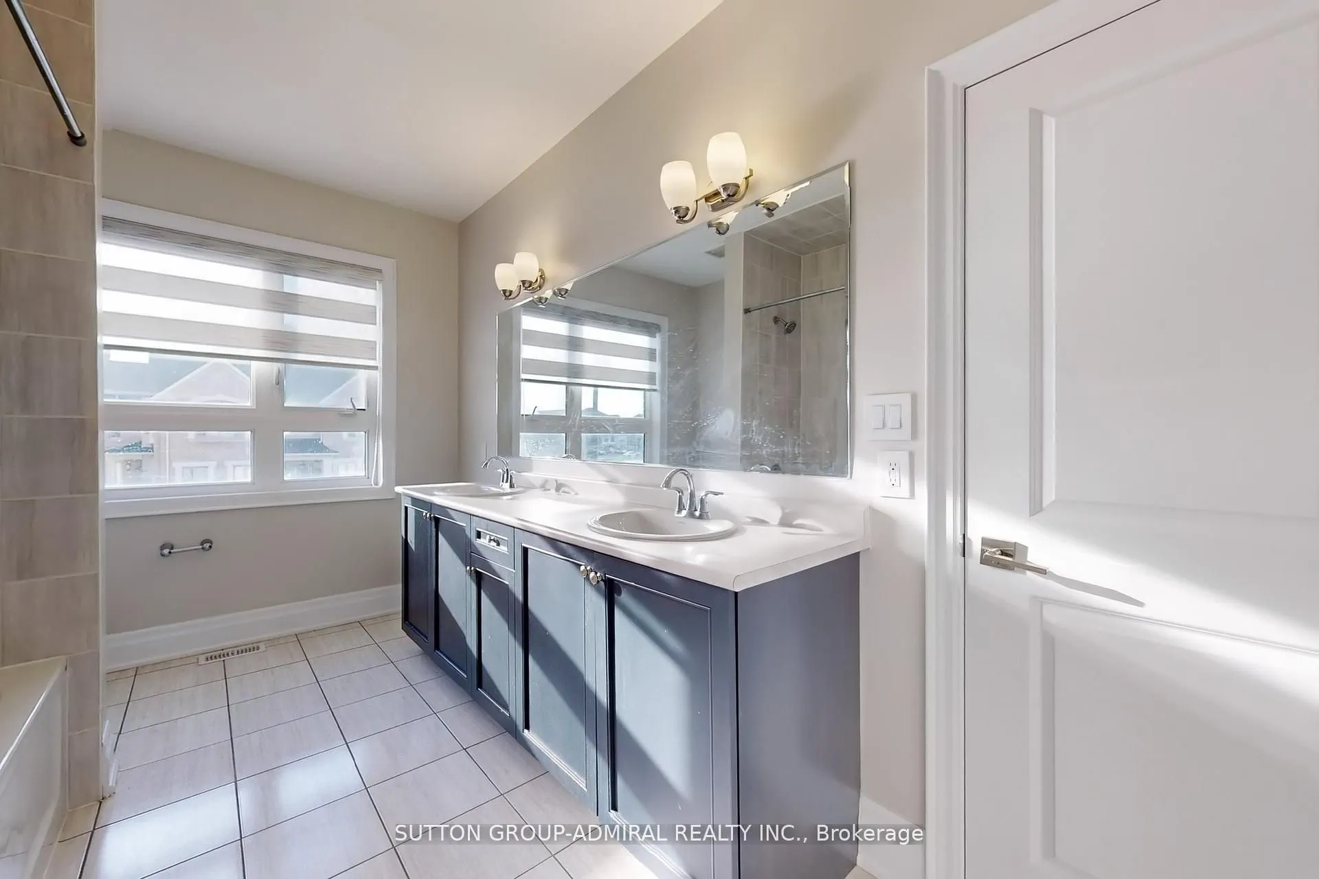 15 Settlers Field Road