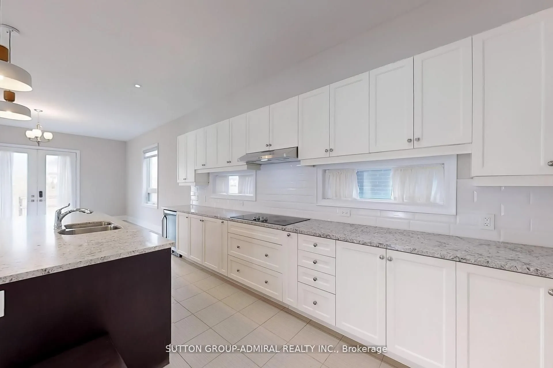 15 Settlers Field Road