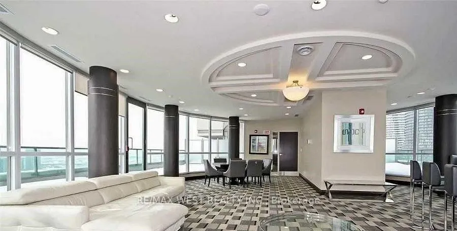 208 Enfield Place, #1006