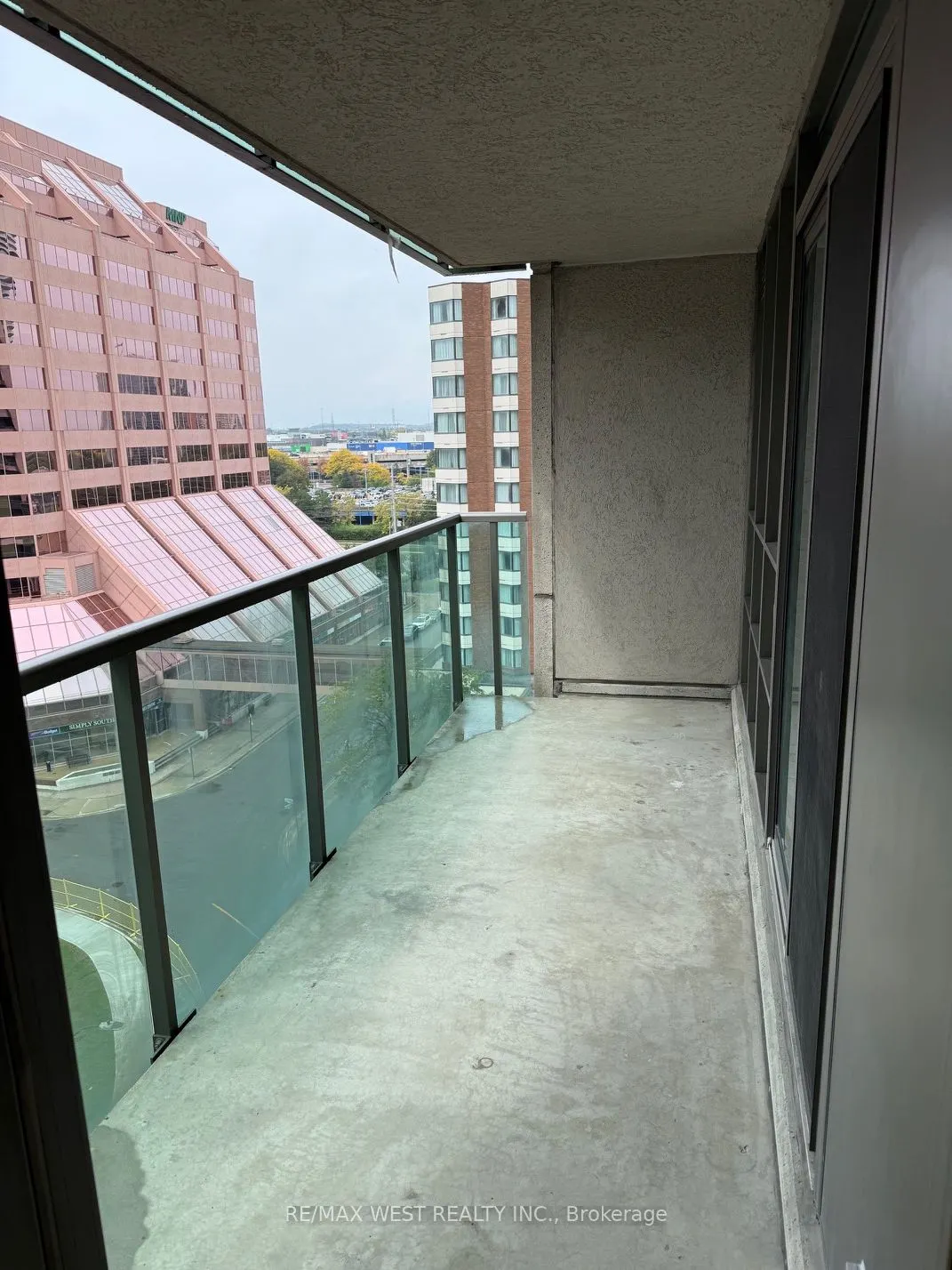 208 Enfield Place, #1006