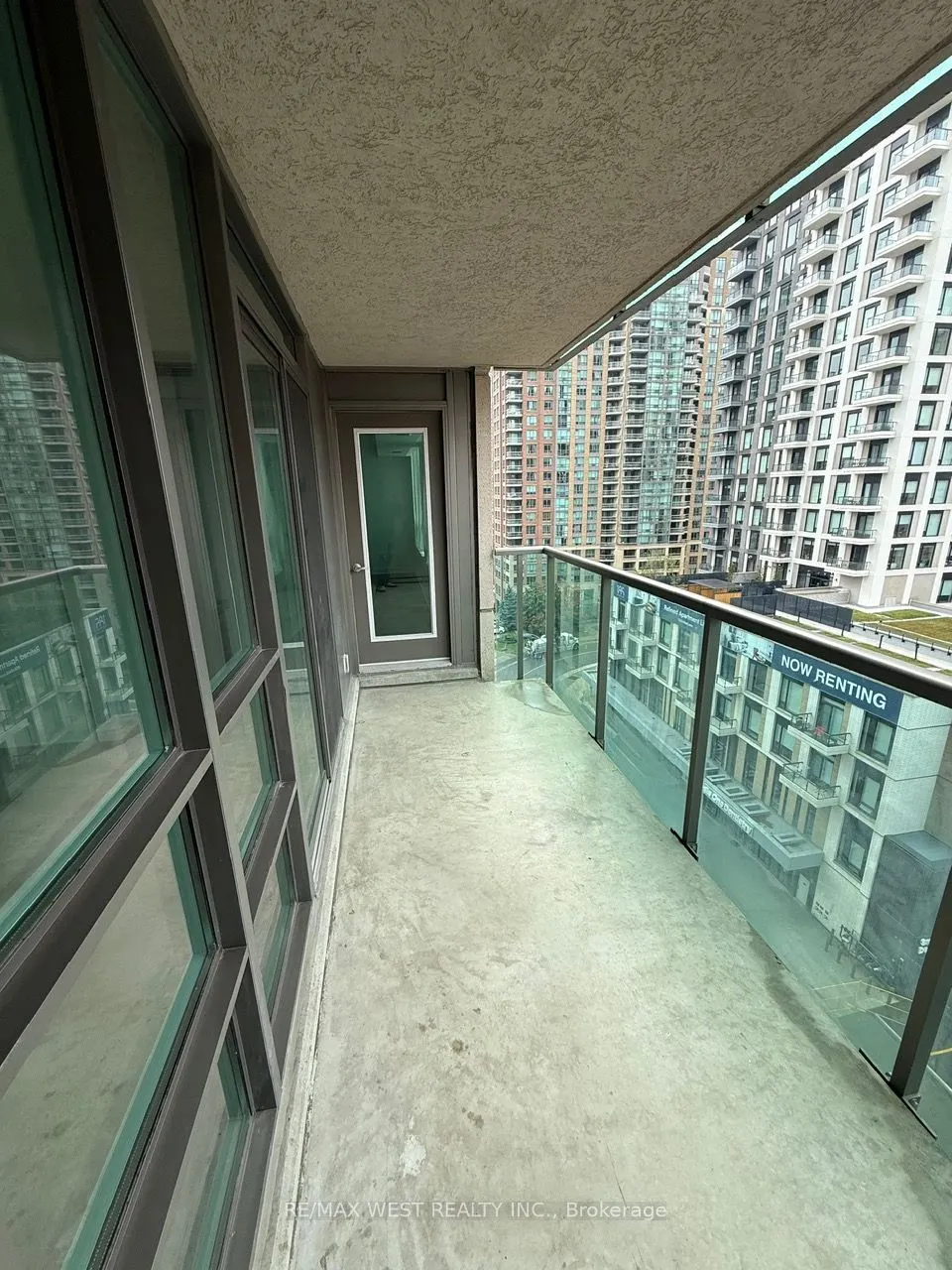 208 Enfield Place, #1006