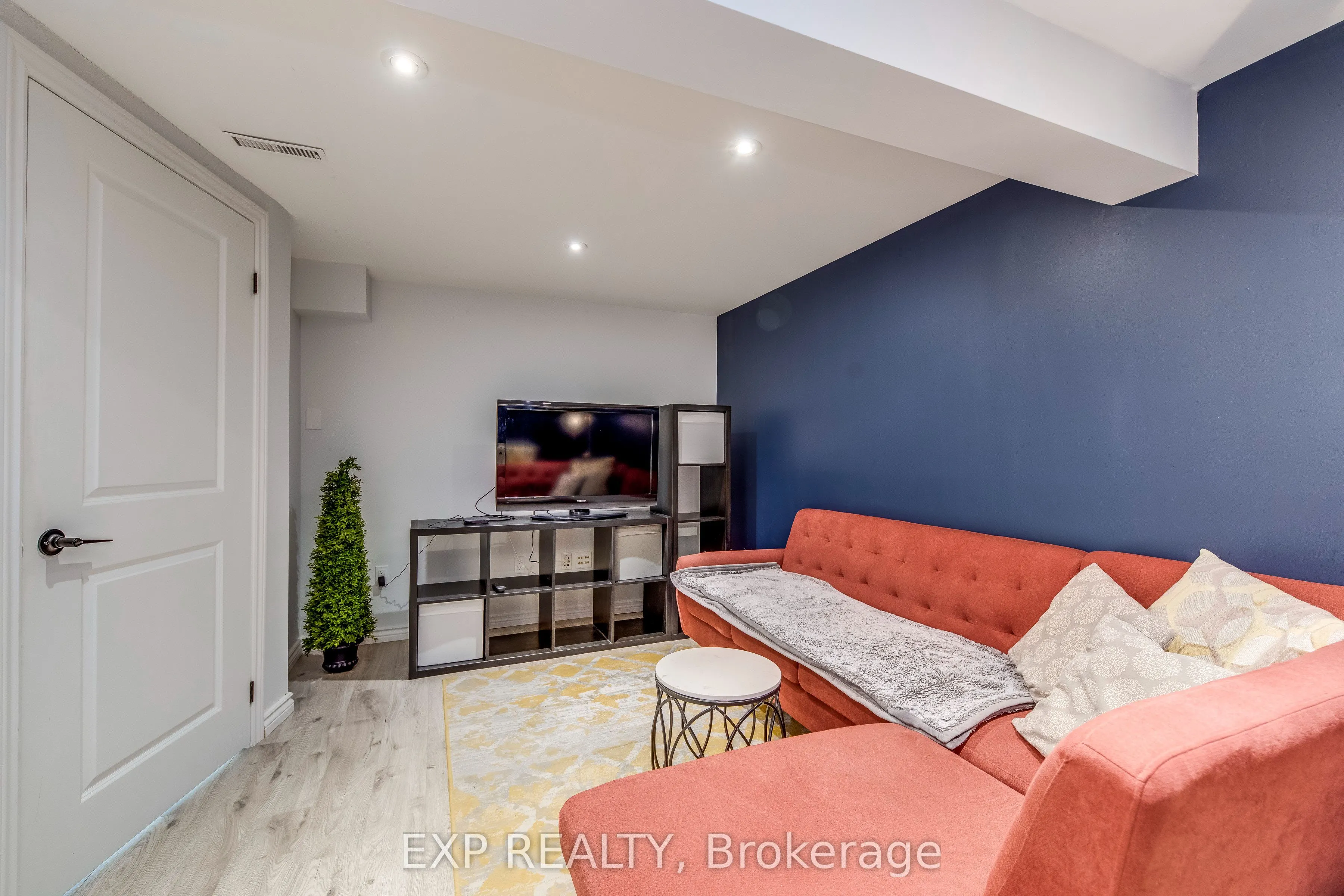 1050 Shawnmarr Road, #132