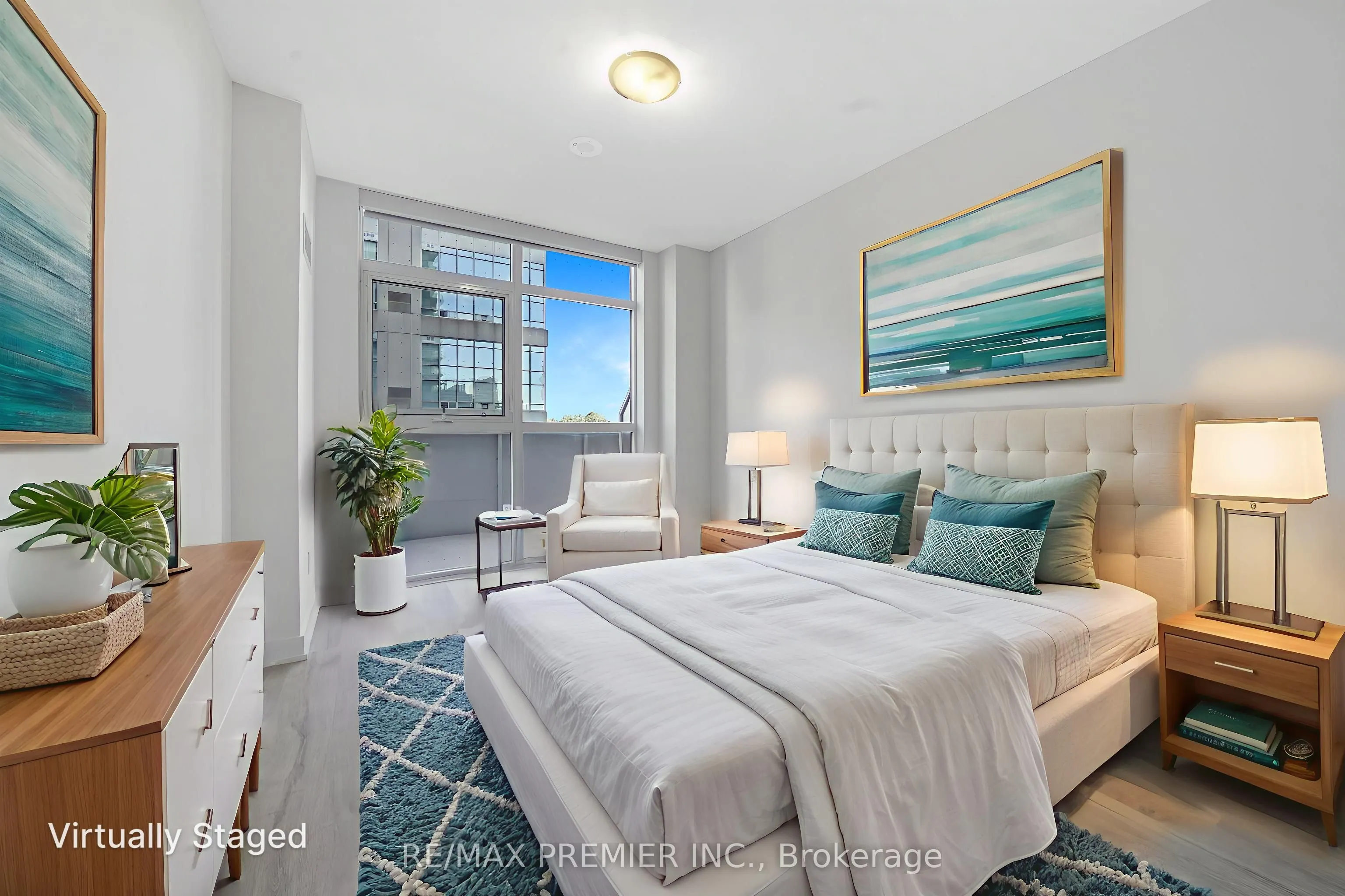 251 Manitoba Street, #406