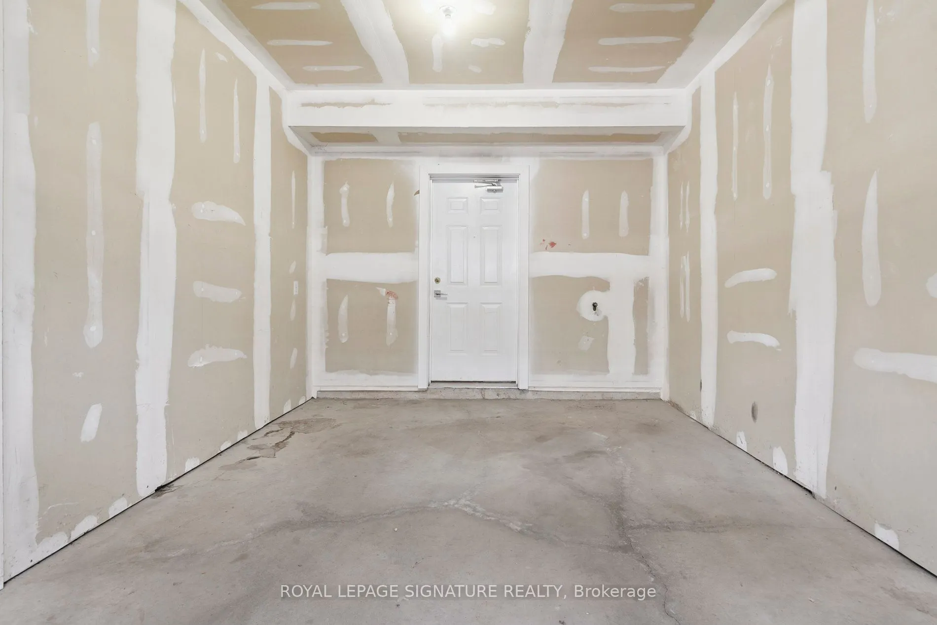 5035 Oscar Peterson Boulevard, #32