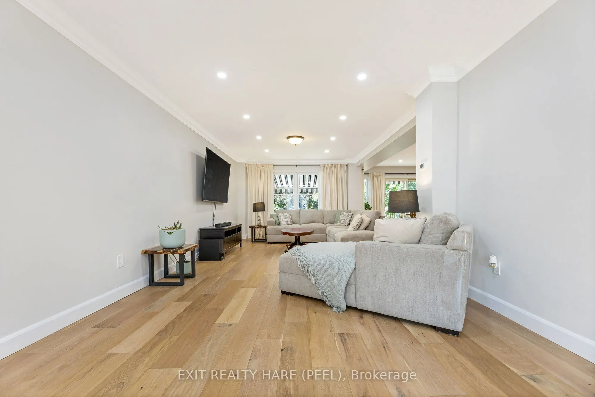 6 Stonegate Drive