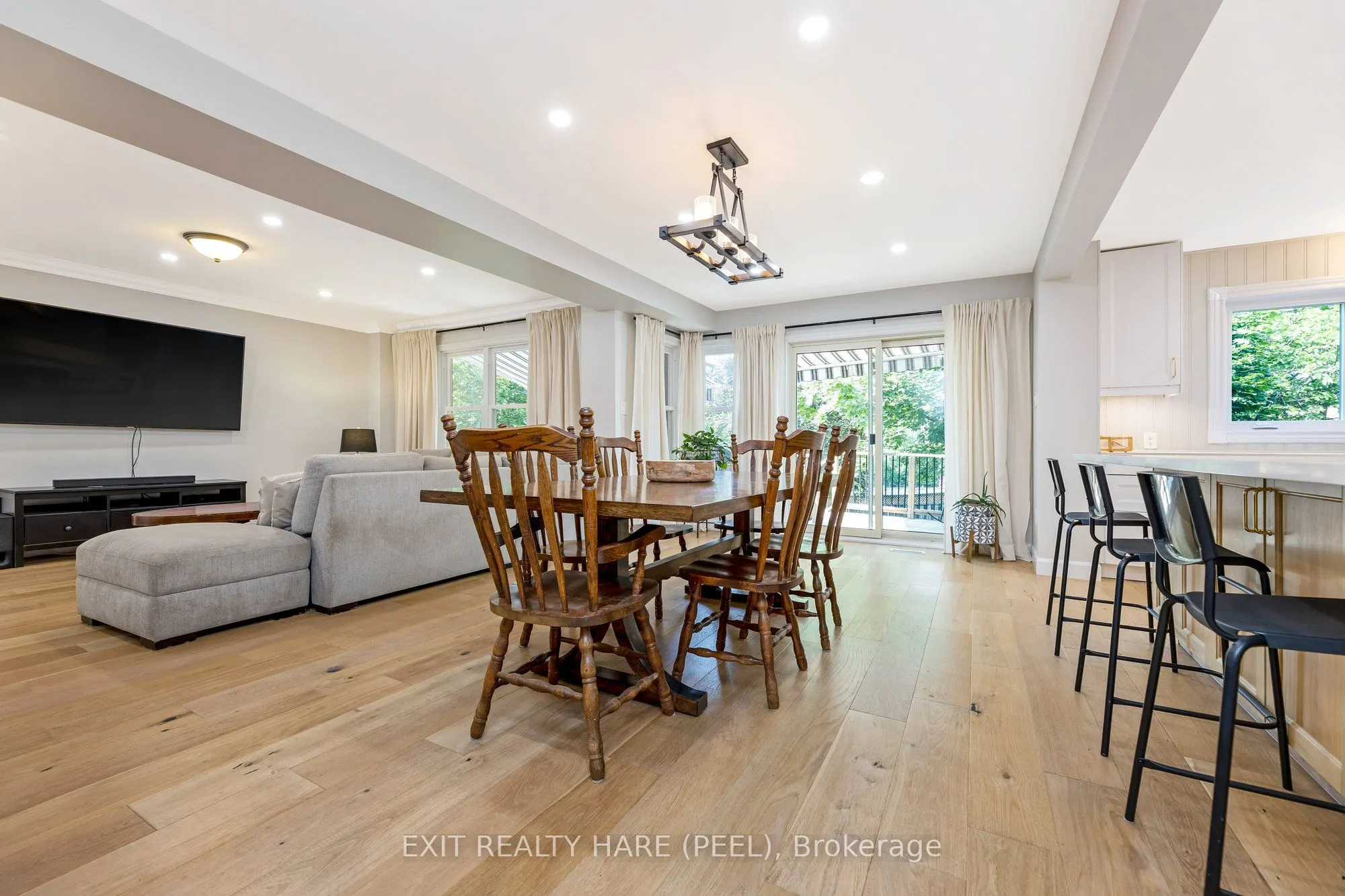 6 Stonegate Drive