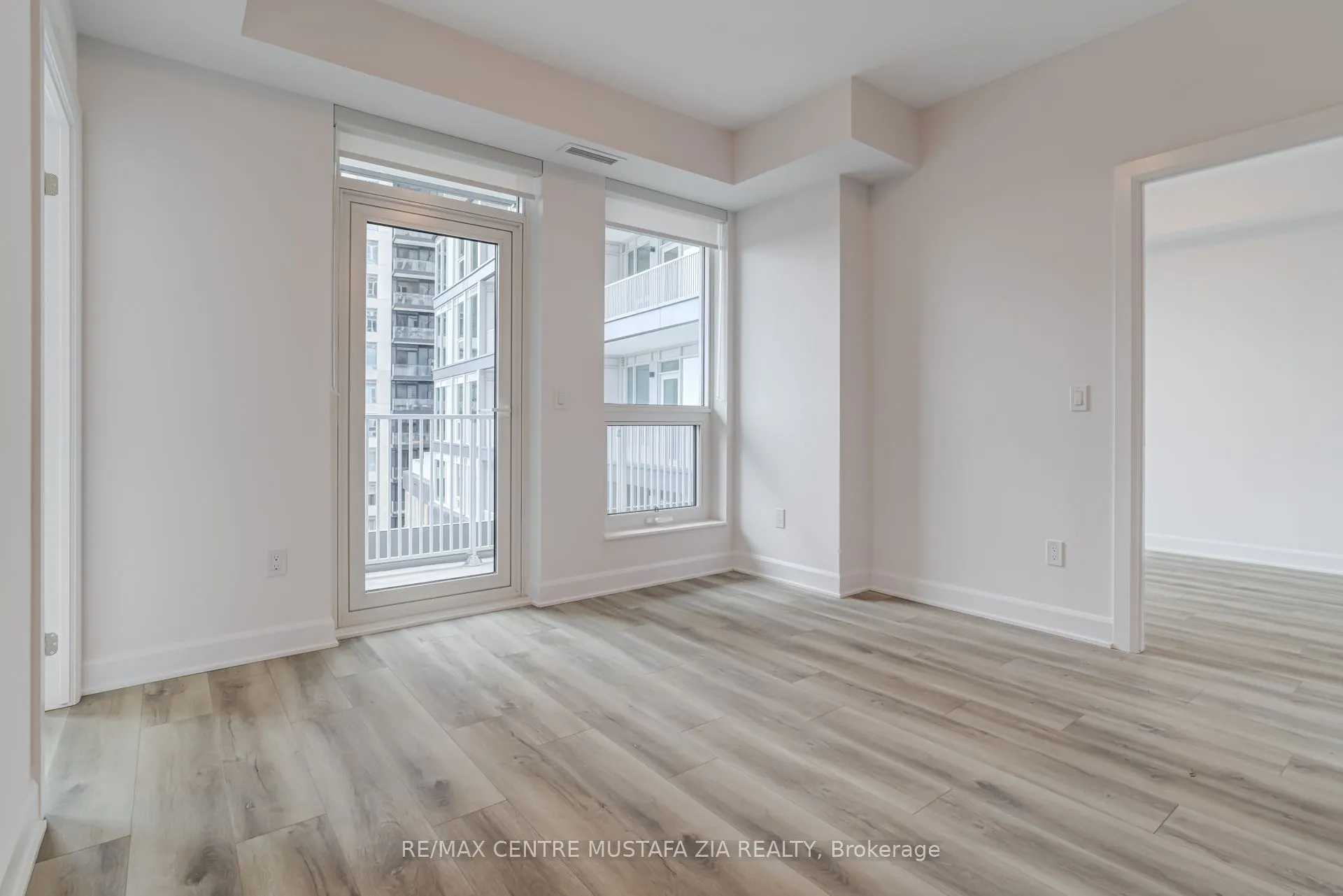 3240 William Coltson Avenue, #1015