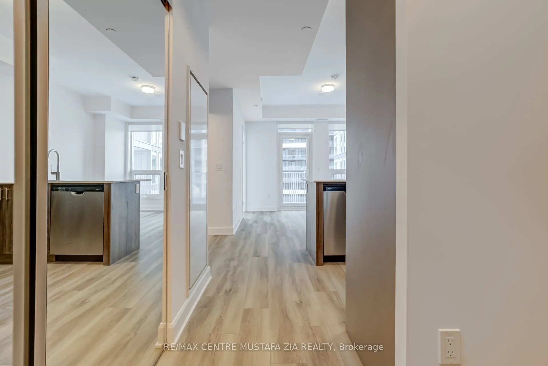 3240 William Coltson Avenue, #1015