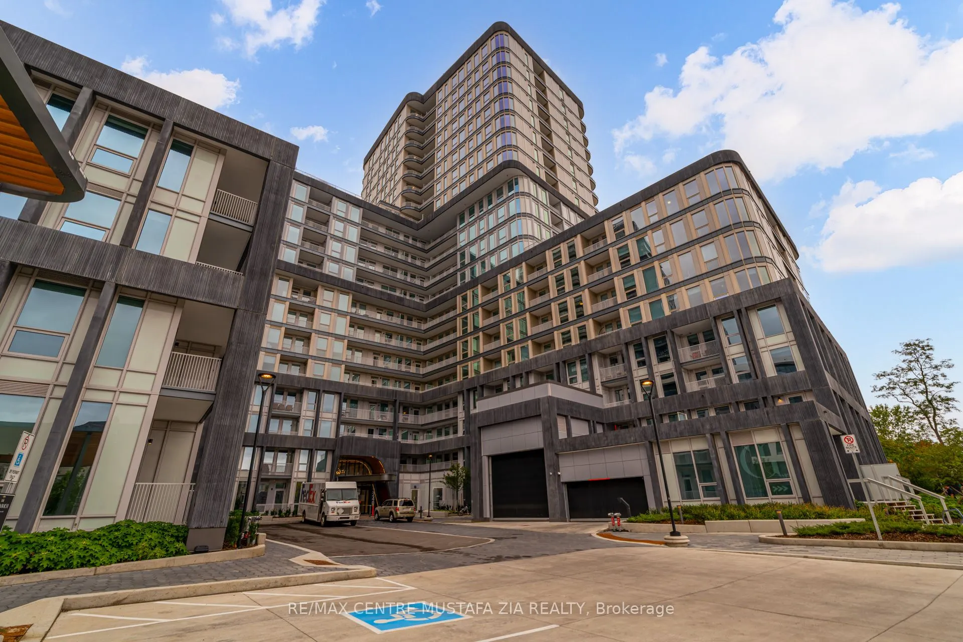 3240 William Coltson Avenue, #1015
