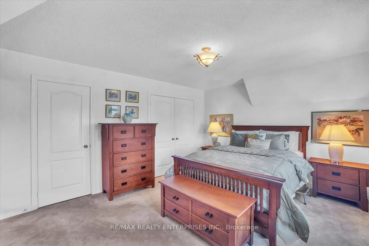 18 Southcrest Court