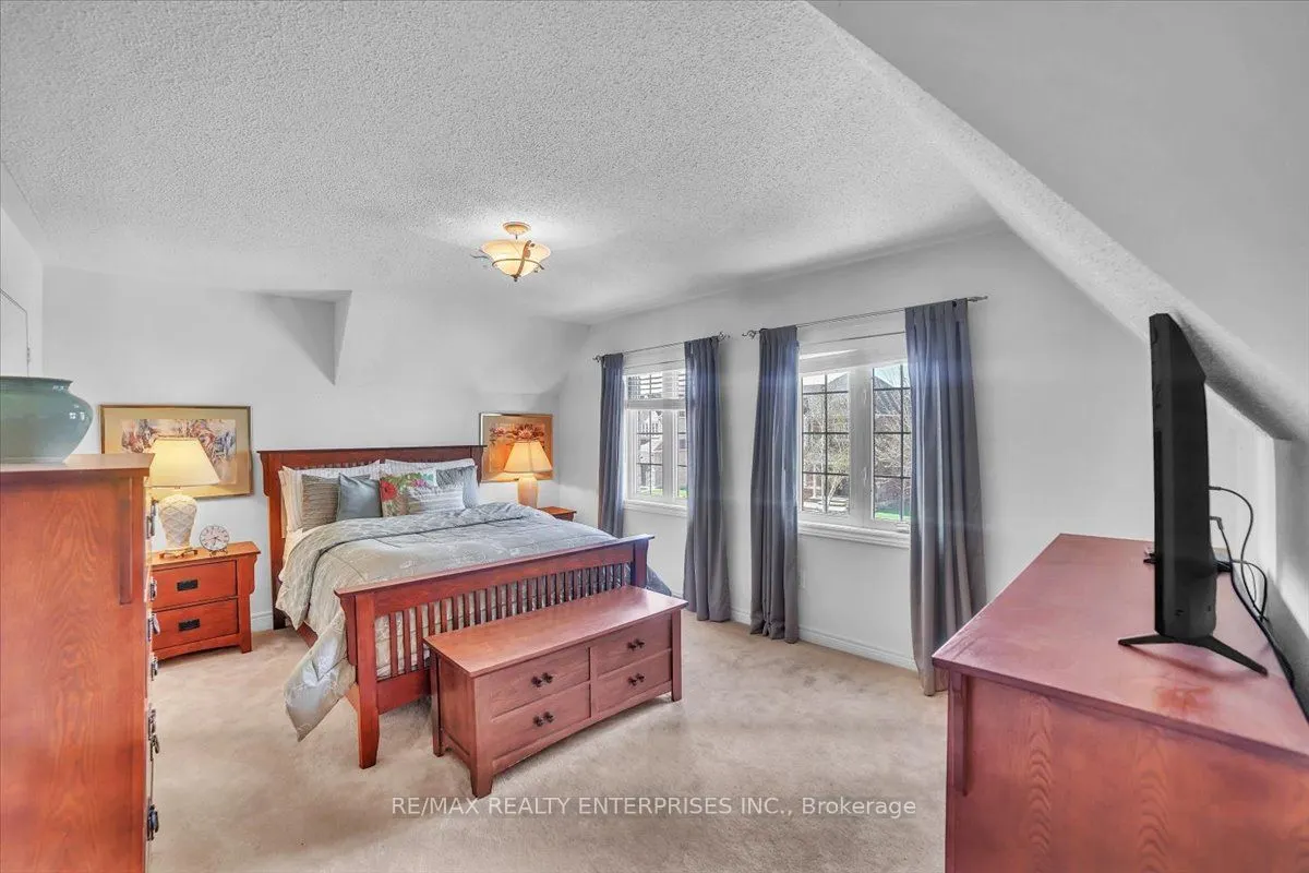 18 Southcrest Court